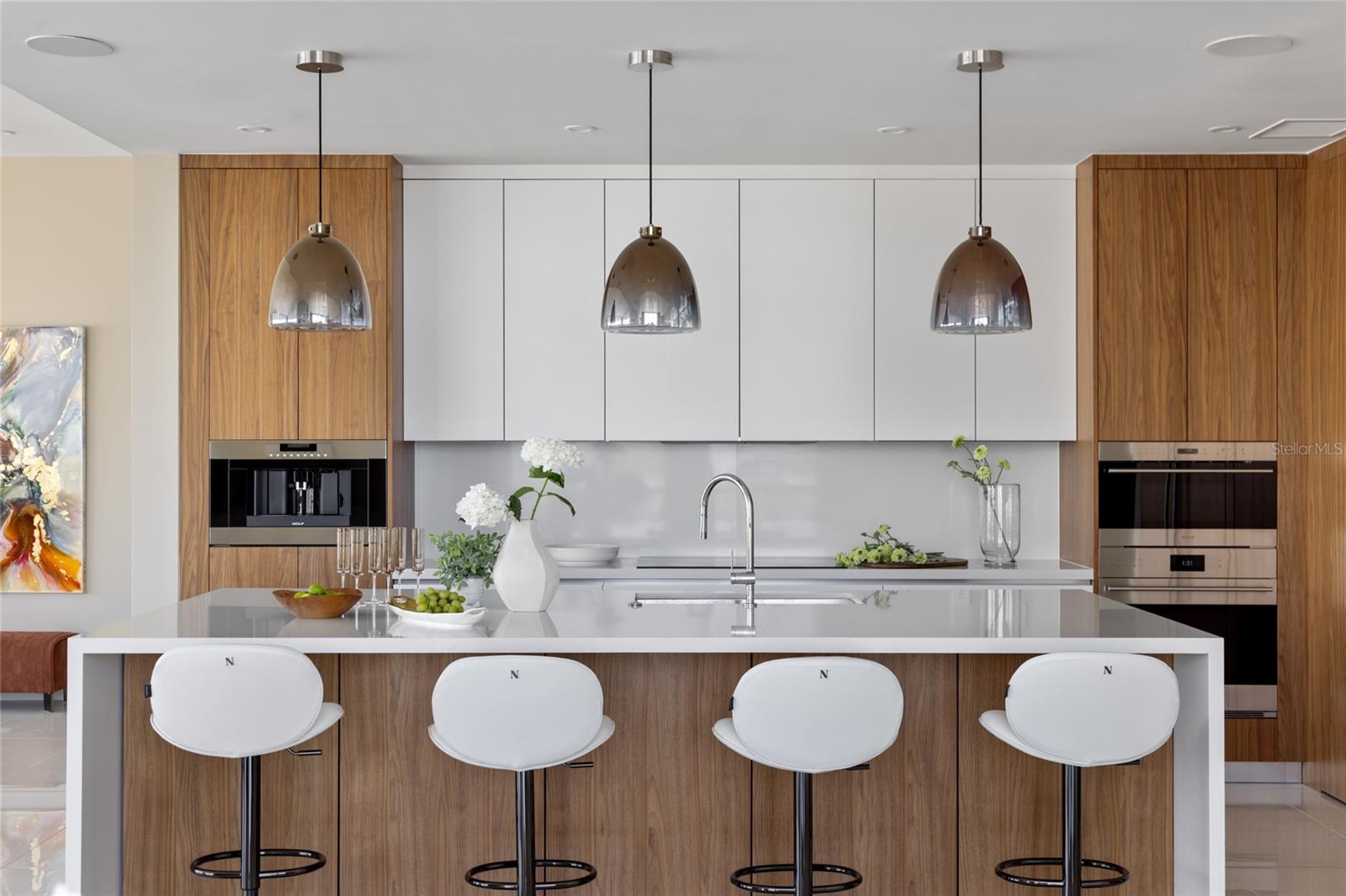 Image 8 of 60 For 111 Golden Gate Point 702