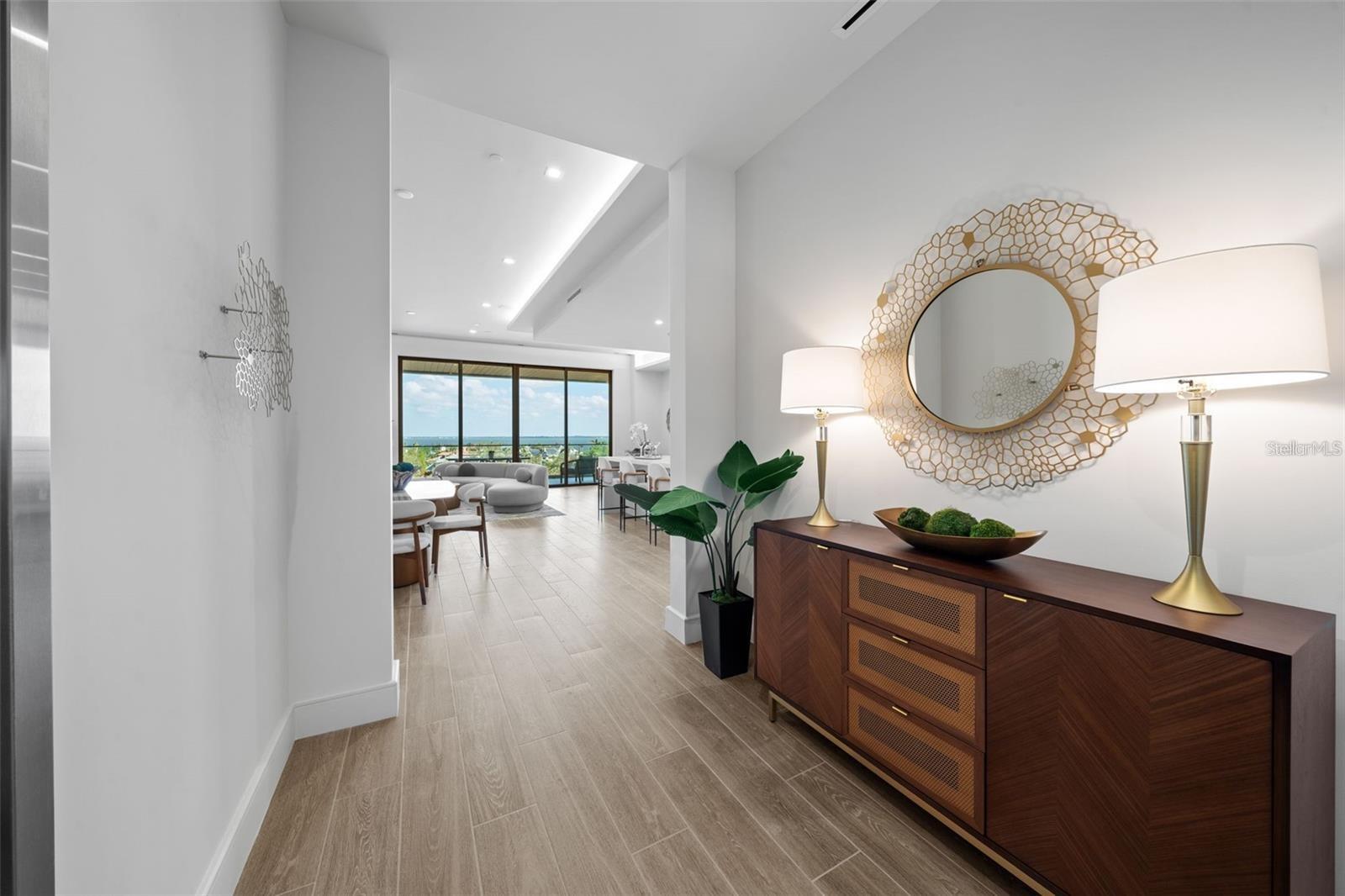 Image 2 of 31 For 1591 Gulf Of Mexico Drive 515