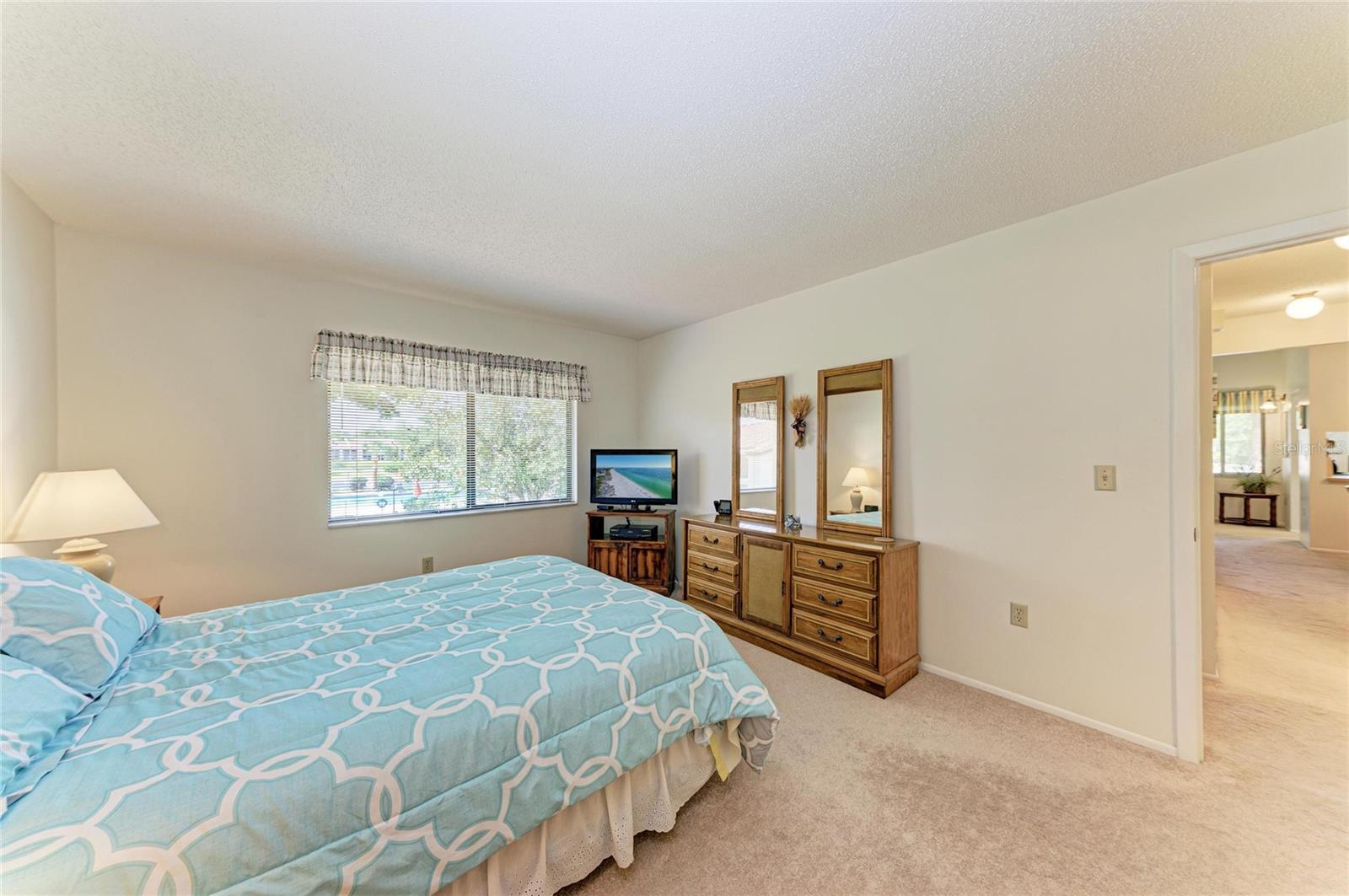 Image 18 of 32 For 5685 Gardens Drive 5685