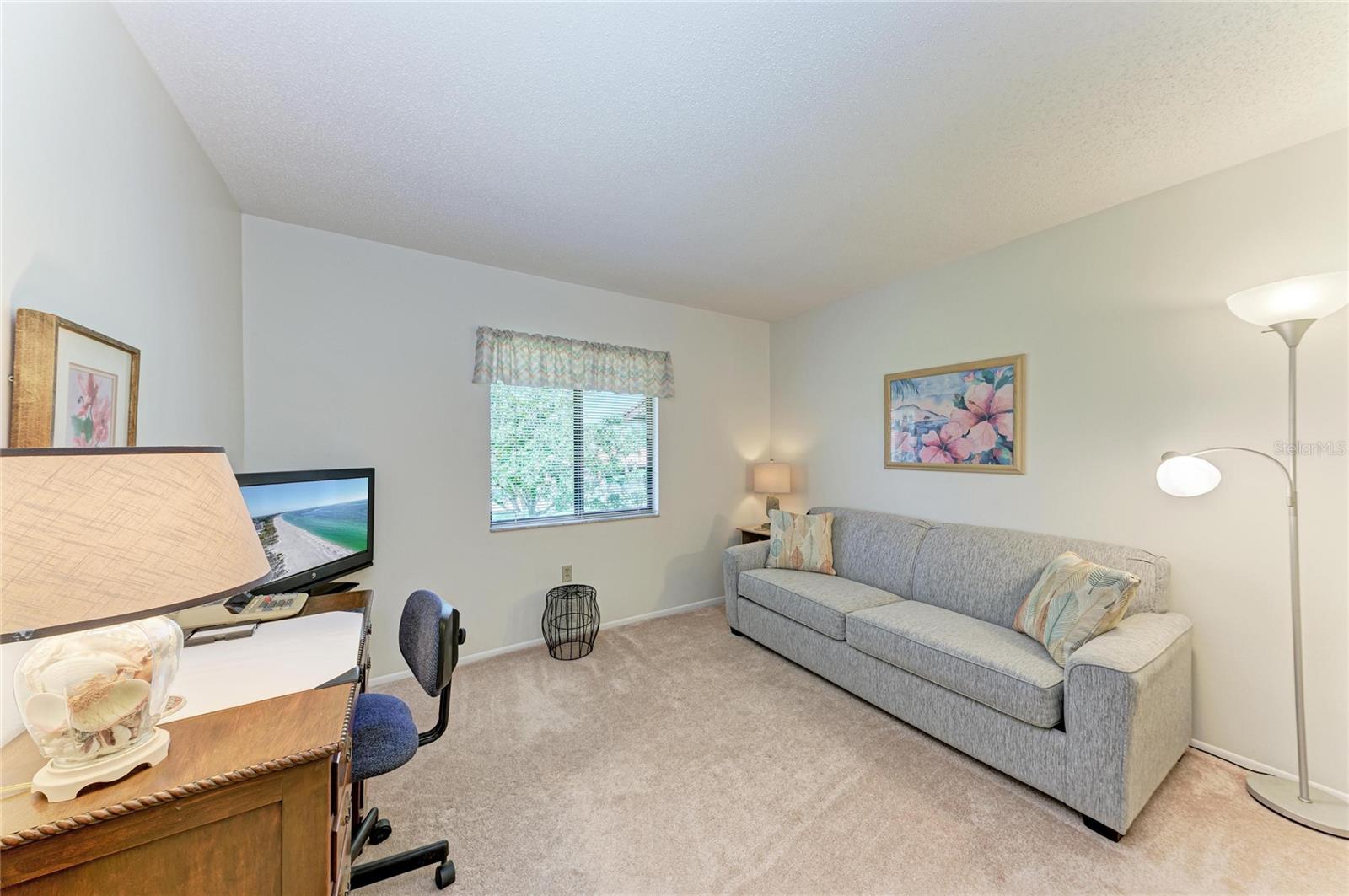 Image 21 of 32 For 5685 Gardens Drive 5685