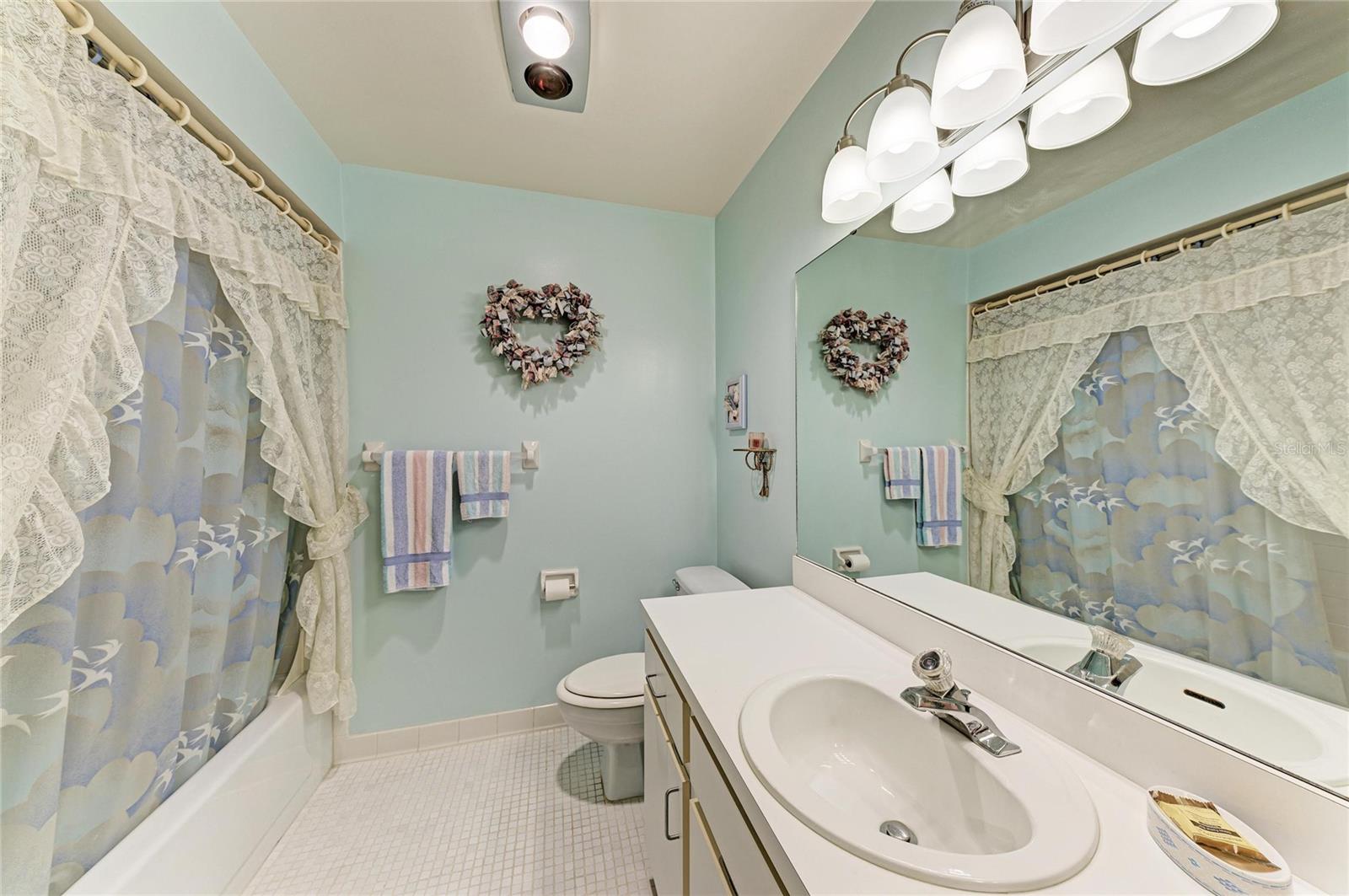 Image 24 of 32 For 5685 Gardens Drive 5685