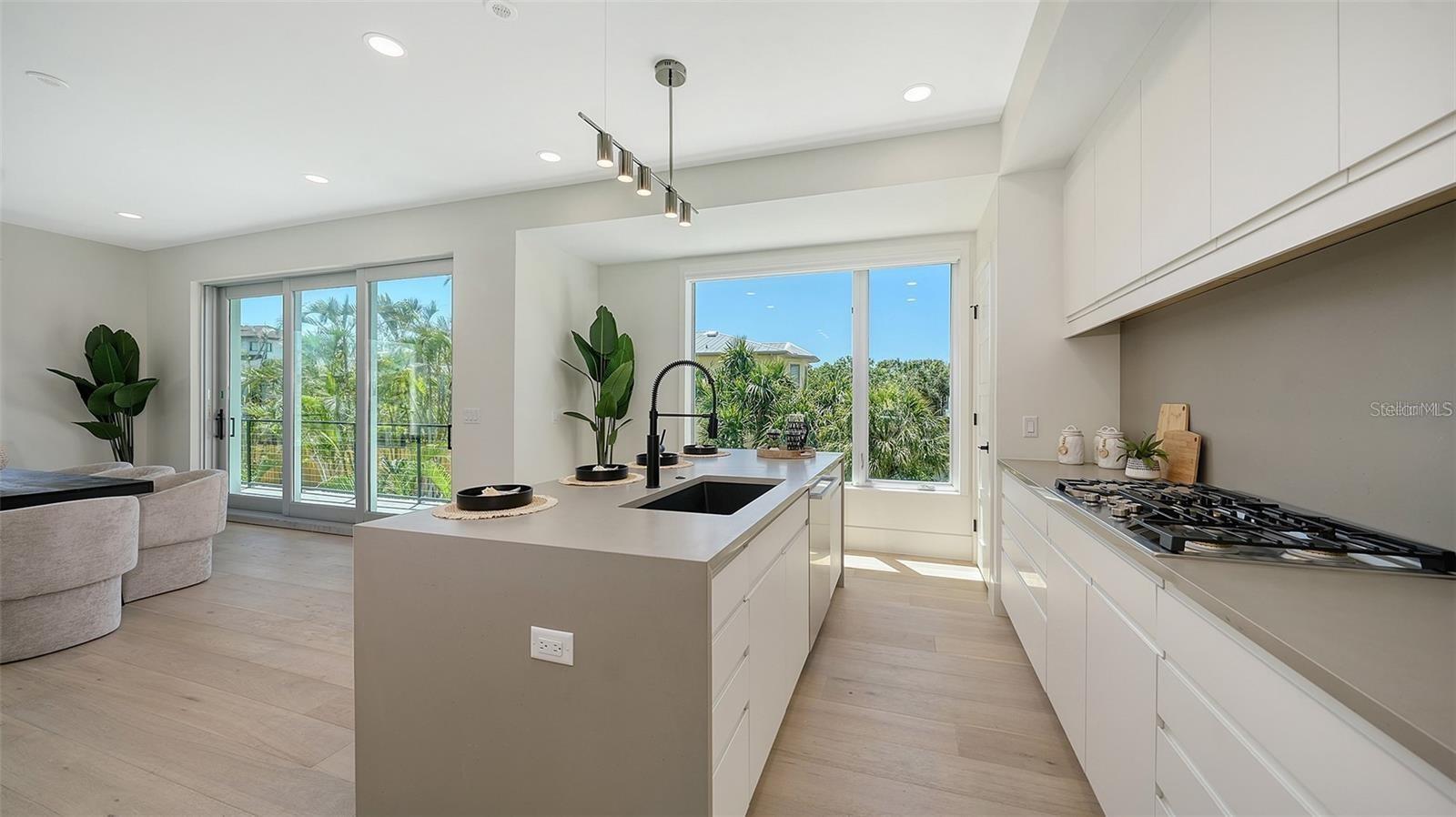 Image 28 of 90 For 8800 Midnight Pass Road