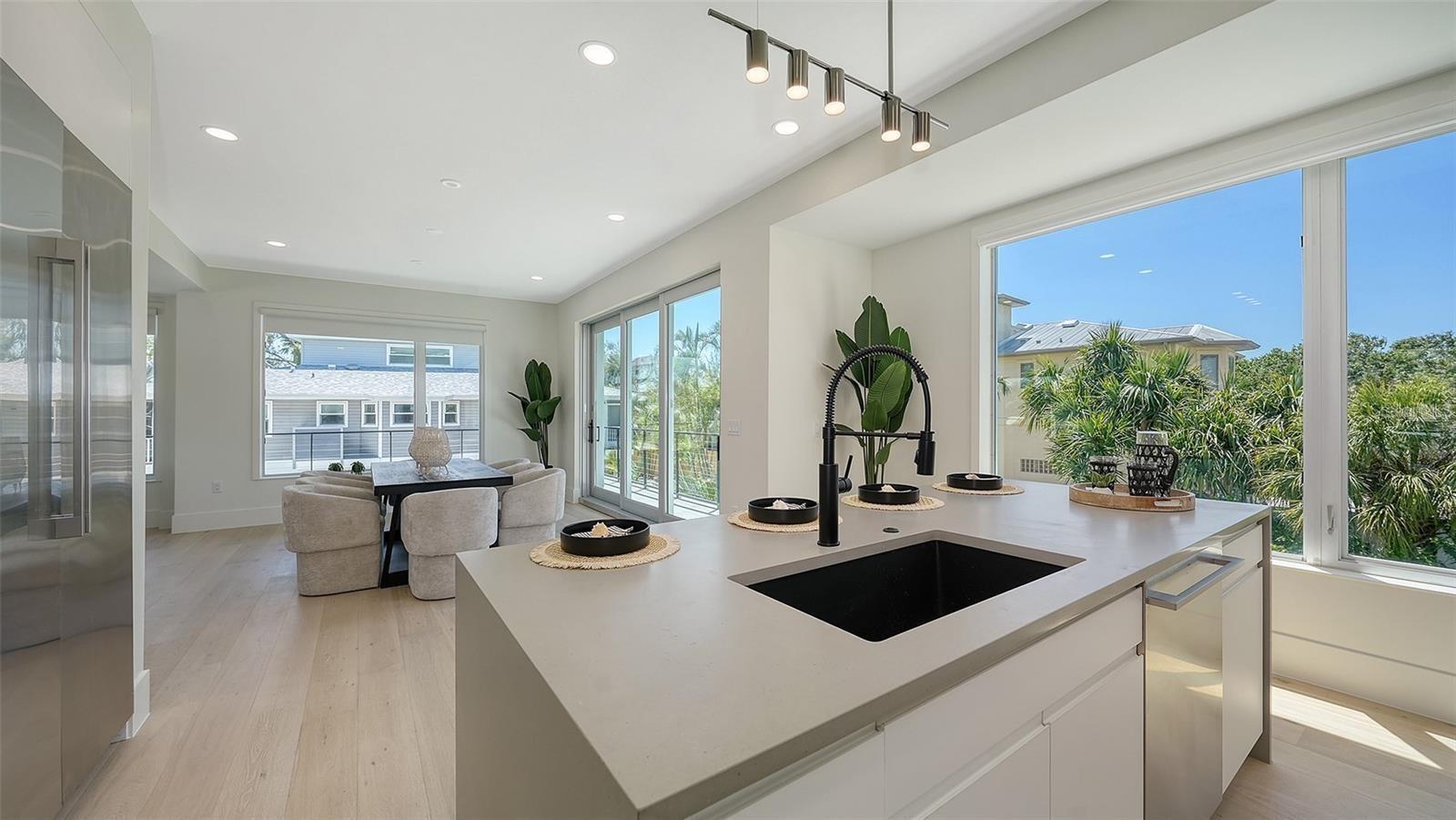 Image 29 of 90 For 8800 Midnight Pass Road