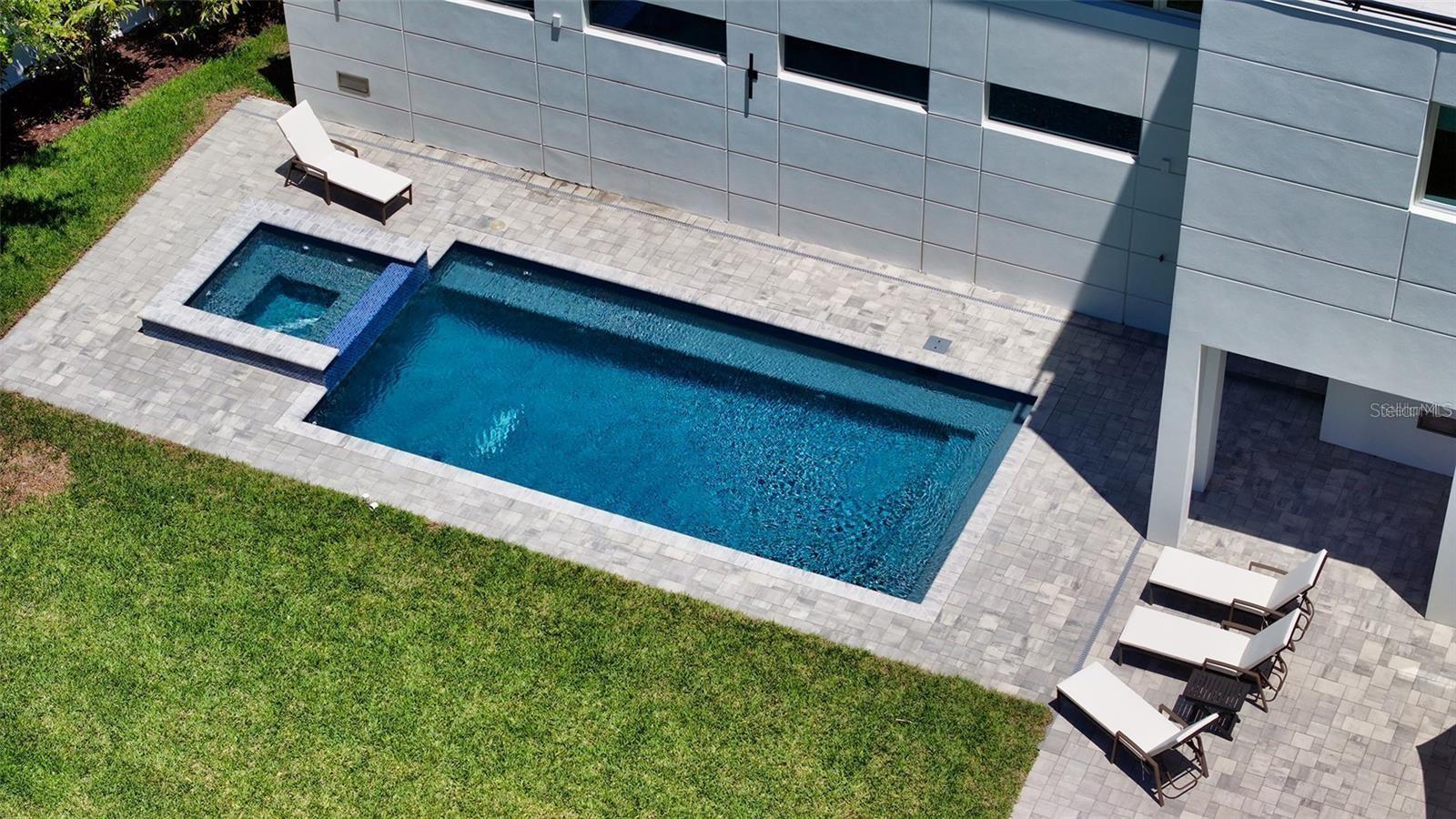 Image 76 of 90 For 8800 Midnight Pass Road