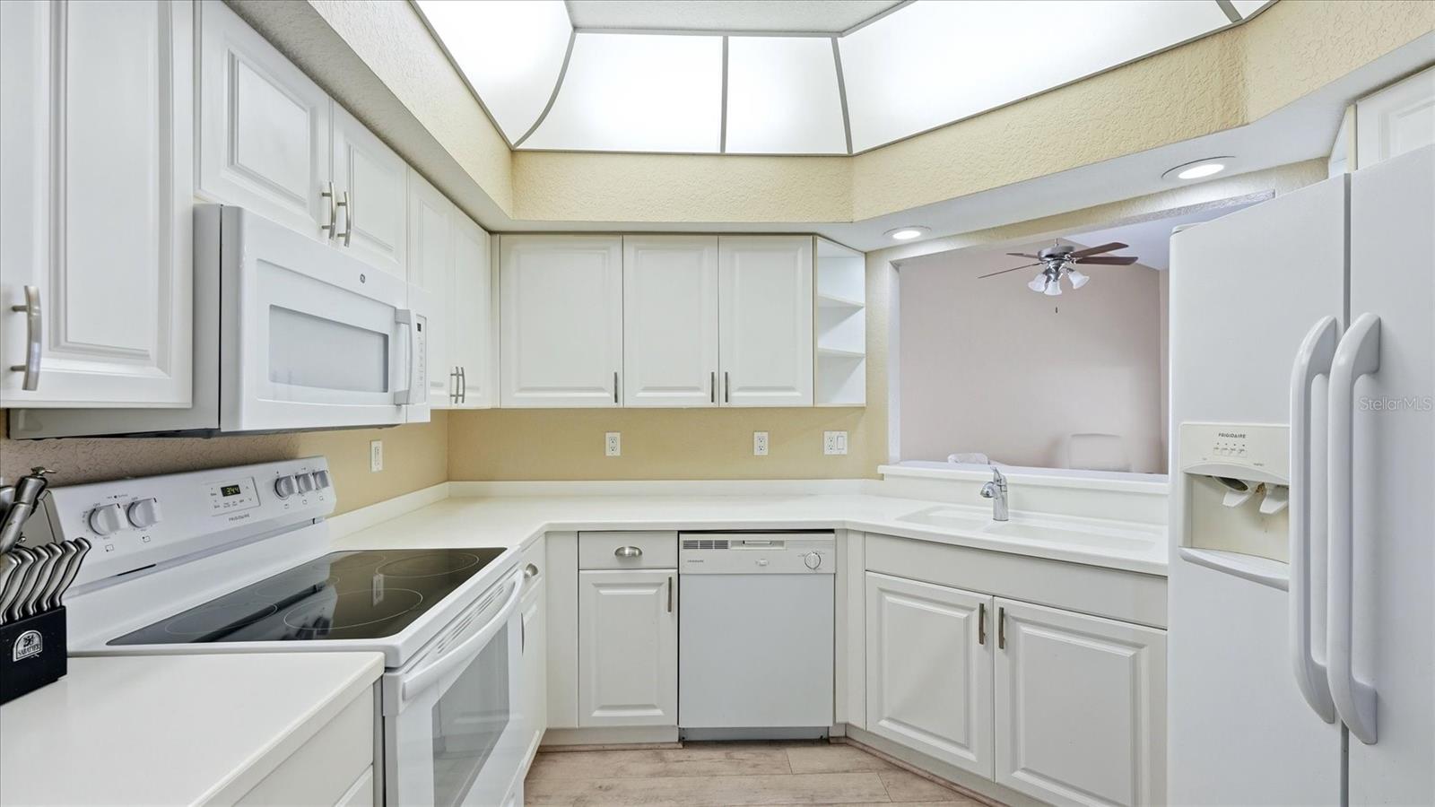 Image 20 of 50 For 7527 Marsh Orchid Circle