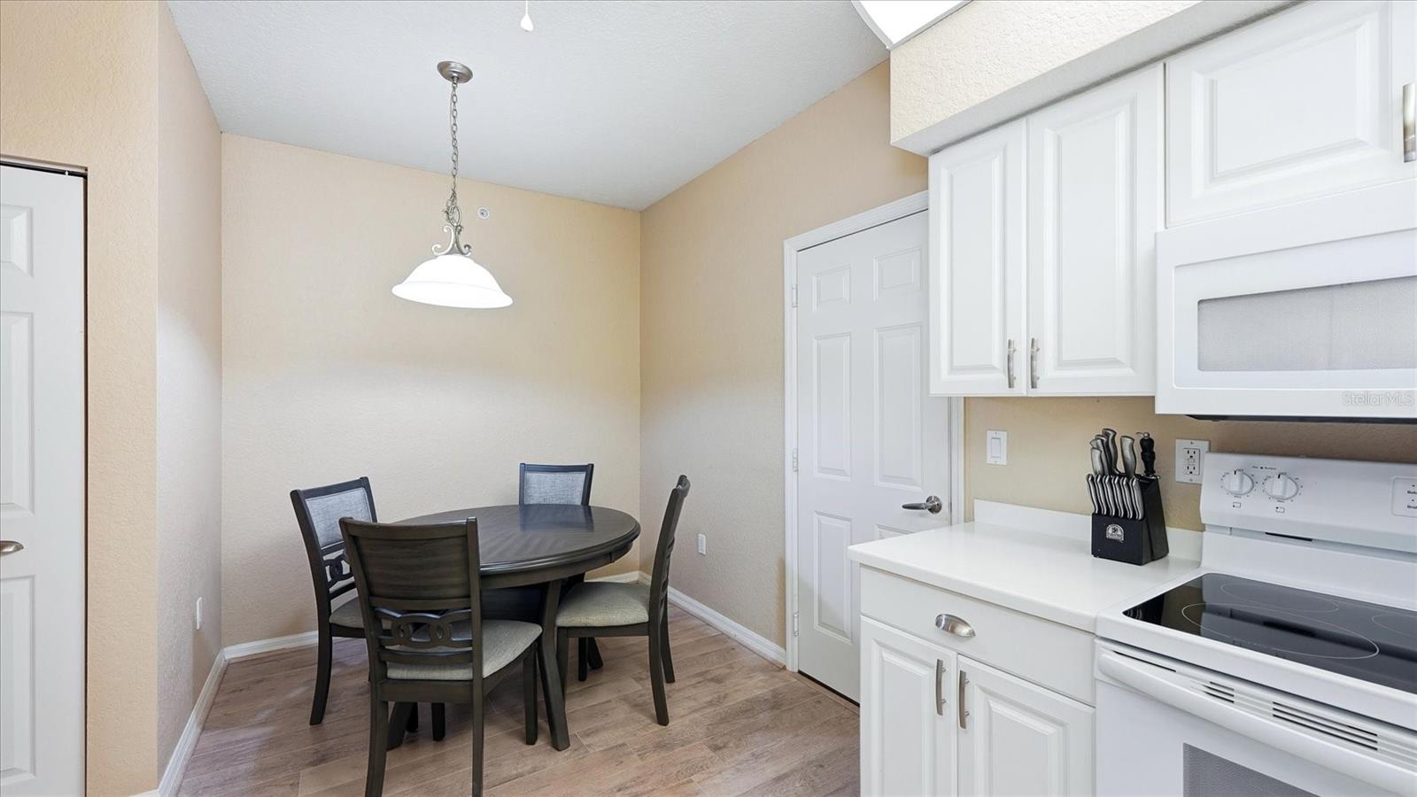 Image 22 of 50 For 7527 Marsh Orchid Circle