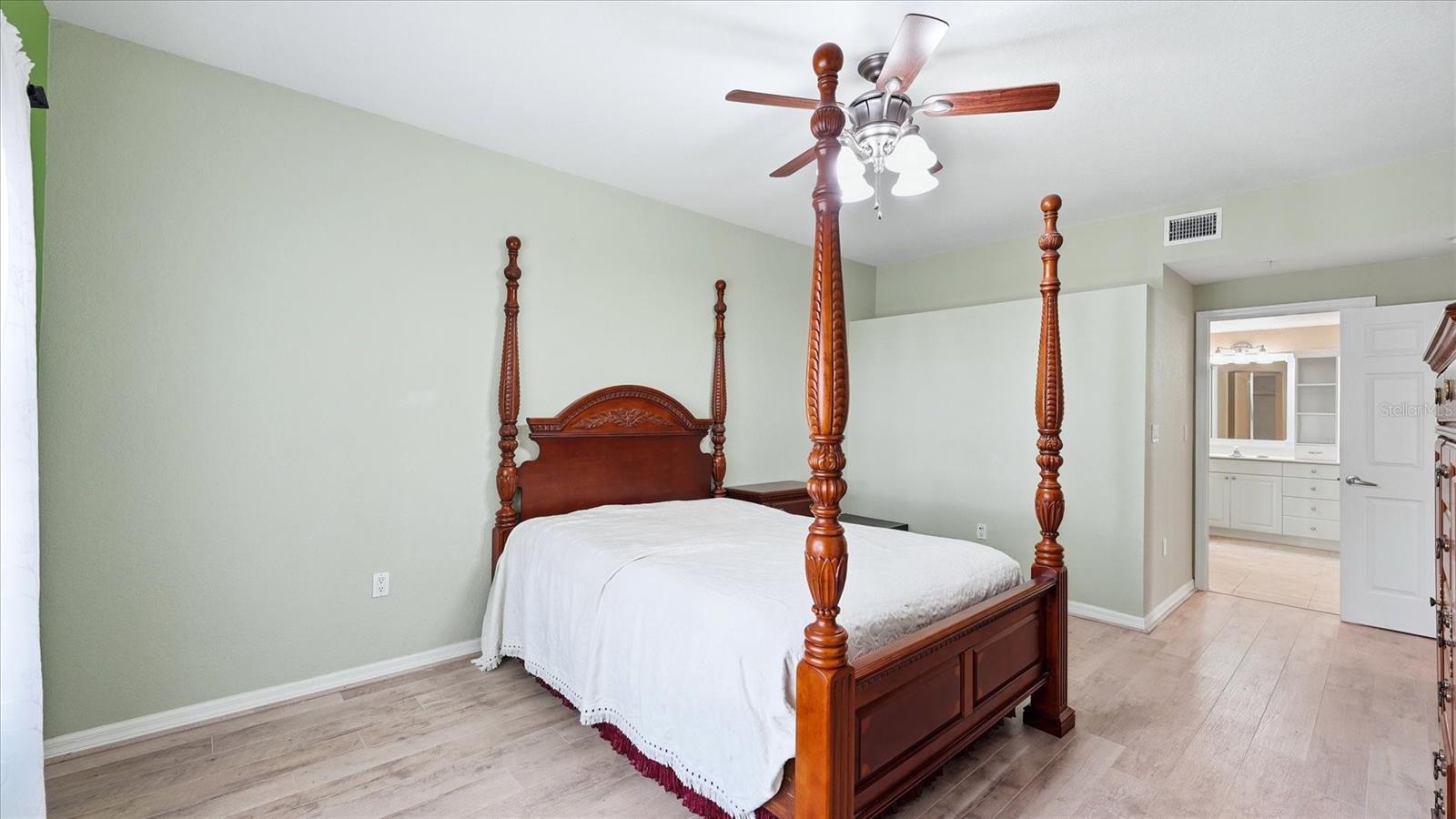 Image 24 of 50 For 7527 Marsh Orchid Circle