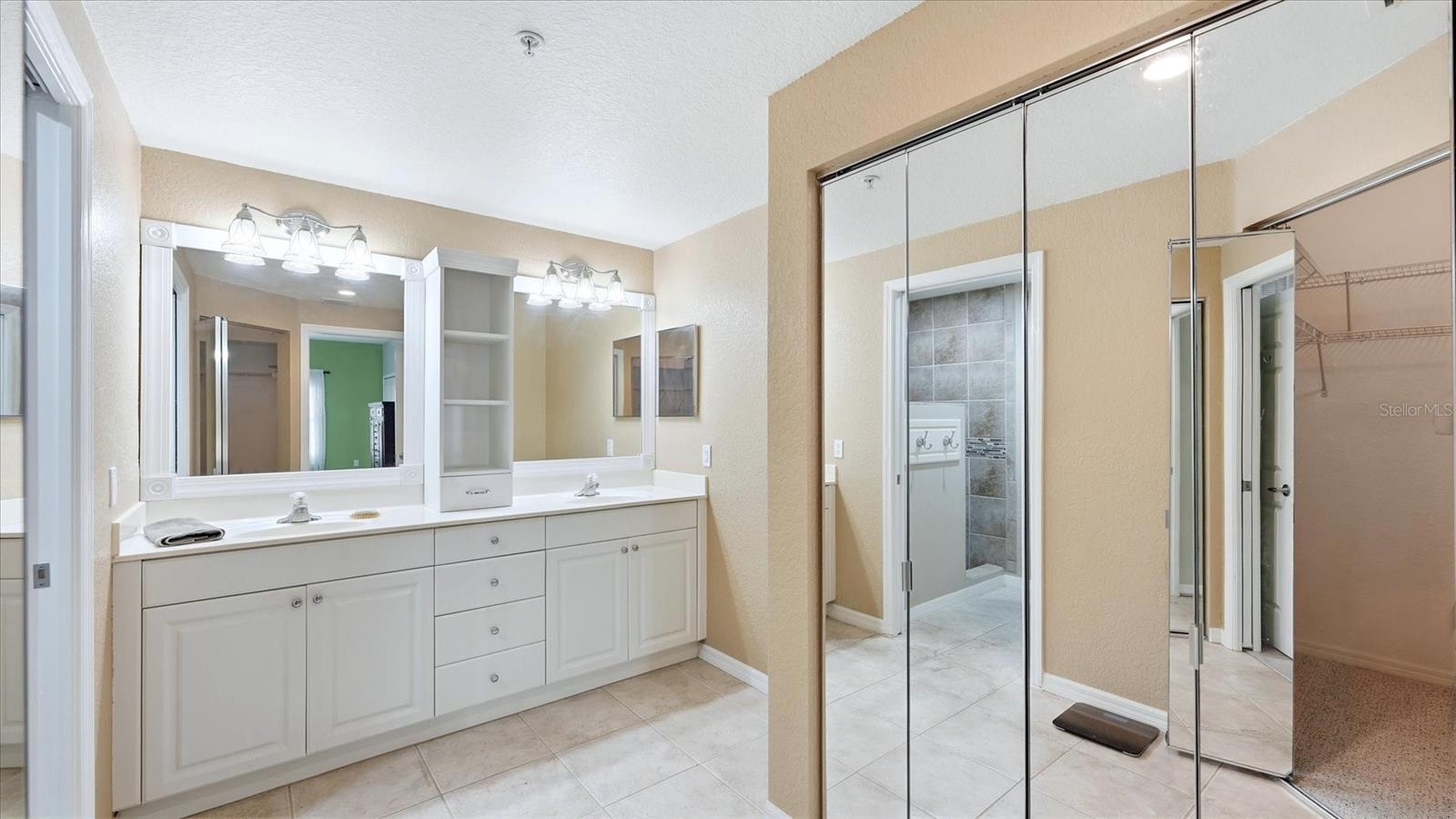 Image 27 of 50 For 7527 Marsh Orchid Circle