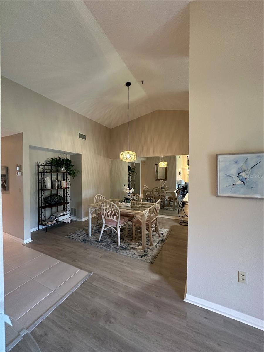 Image 10 of 32 For 6713 Stone River Road 202