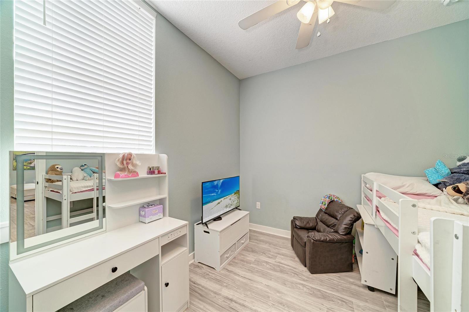 Image 16 of 25 For 1609 17th Street W