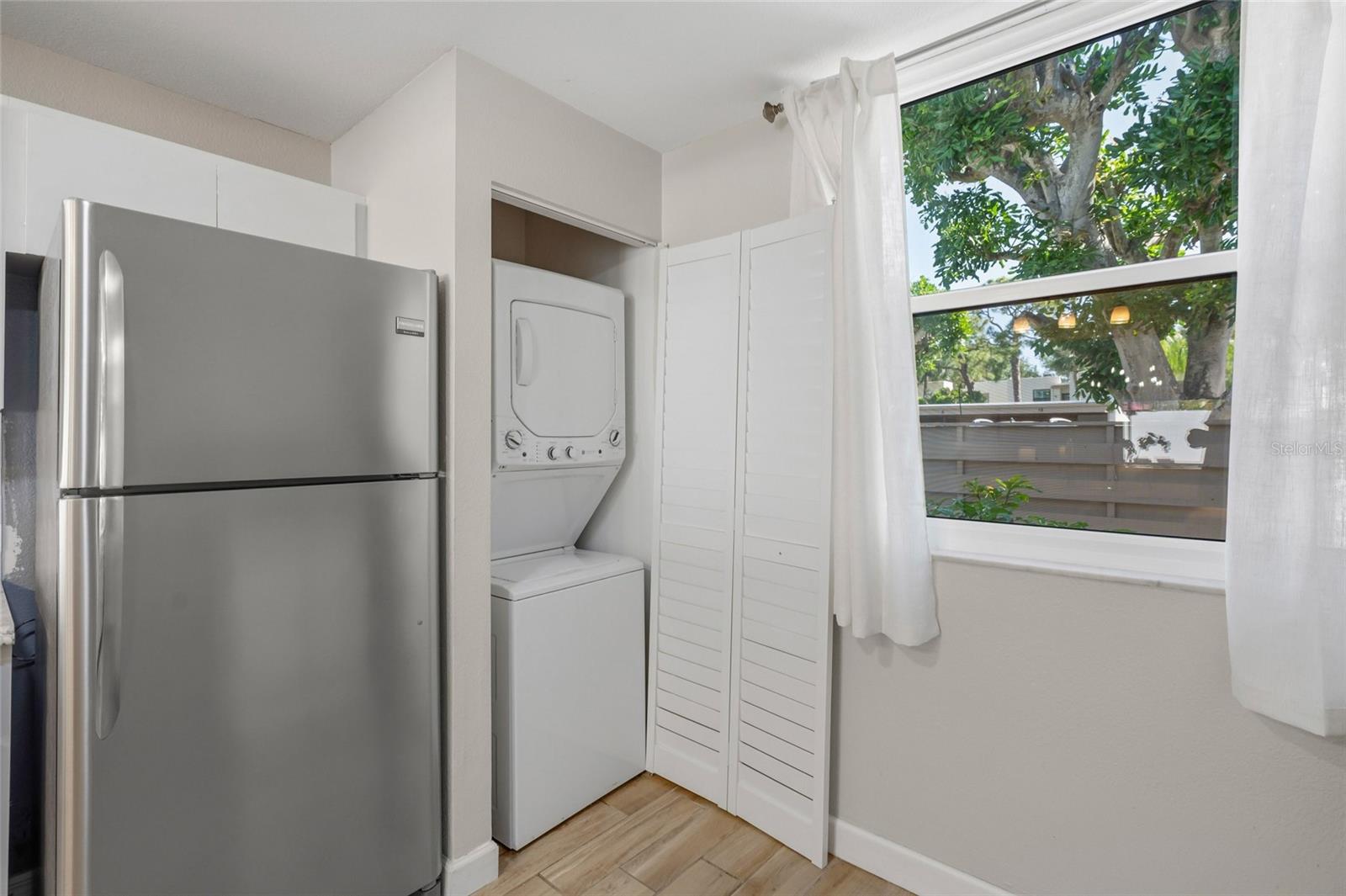 Image 16 of 43 For 226 Sherwood Drive 226