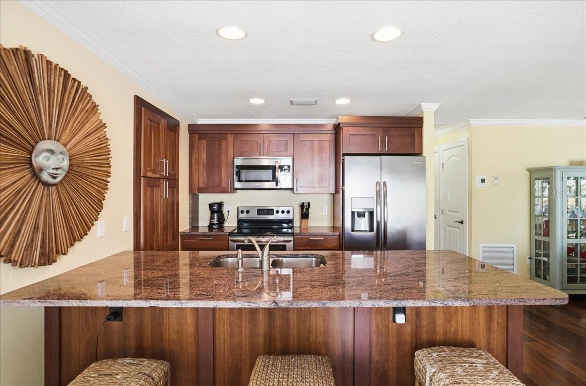 Image 15 of 61 For 2811 Gulf Drive