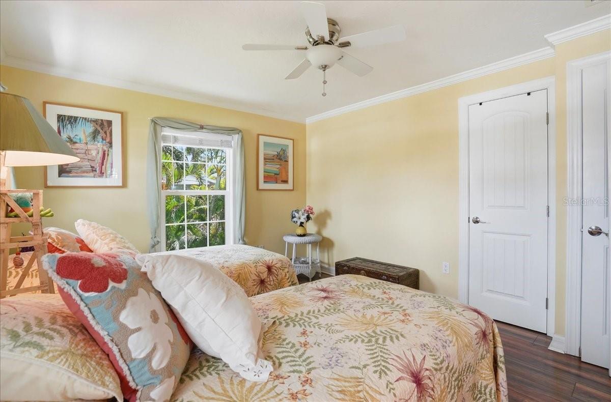Image 26 of 61 For 2811 Gulf Drive