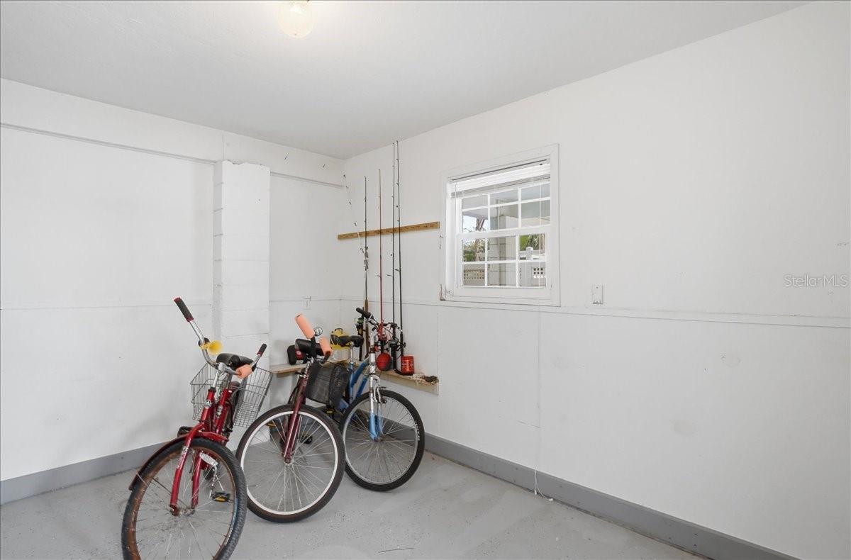 Image 47 of 61 For 2811 Gulf Drive