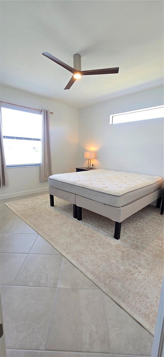 Image 11 of 26 For 5307 Crystal Harbor Cove