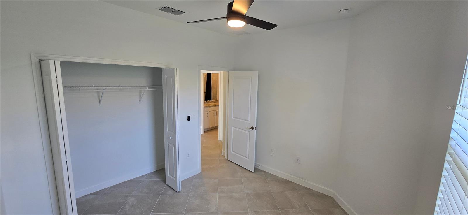 Image 17 of 26 For 5307 Crystal Harbor Cove