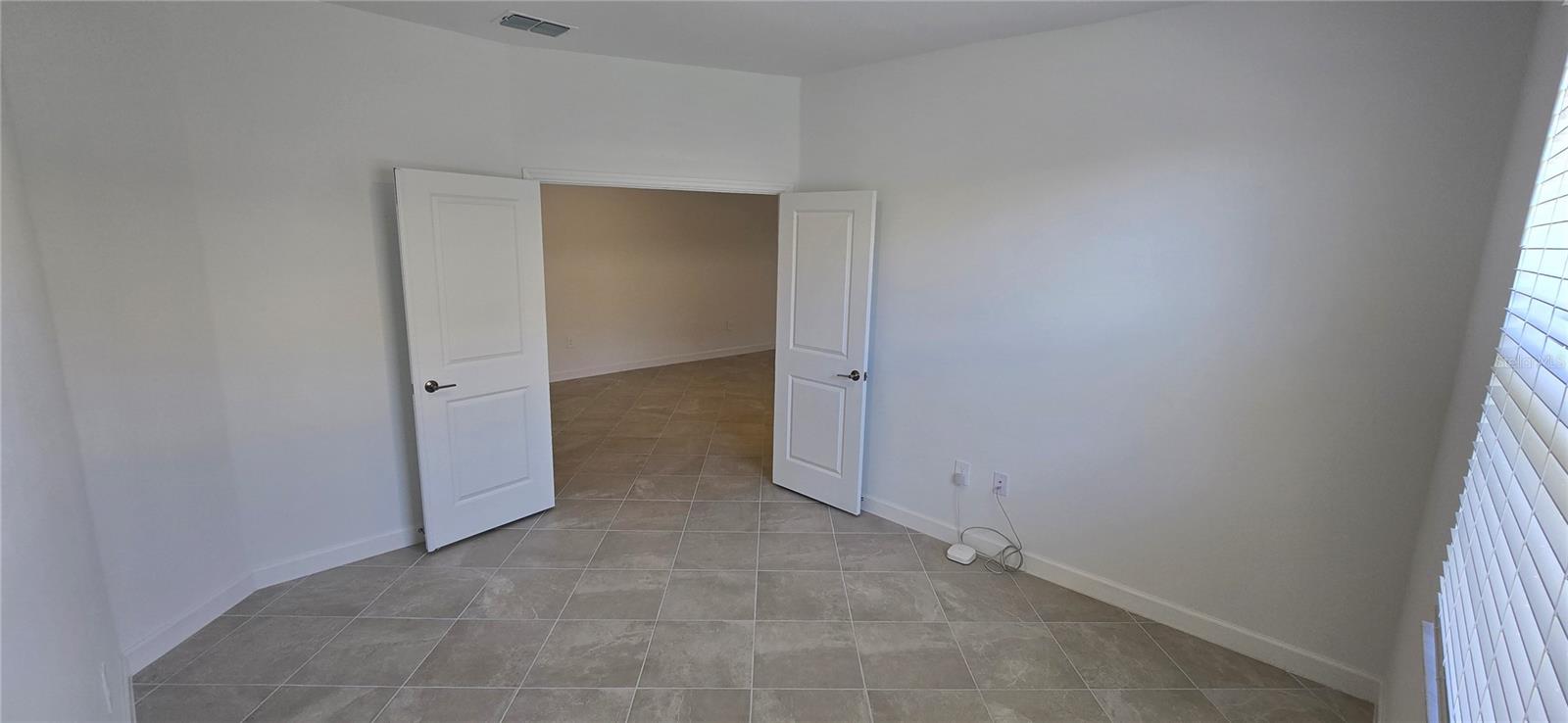 Image 21 of 26 For 5307 Crystal Harbor Cove