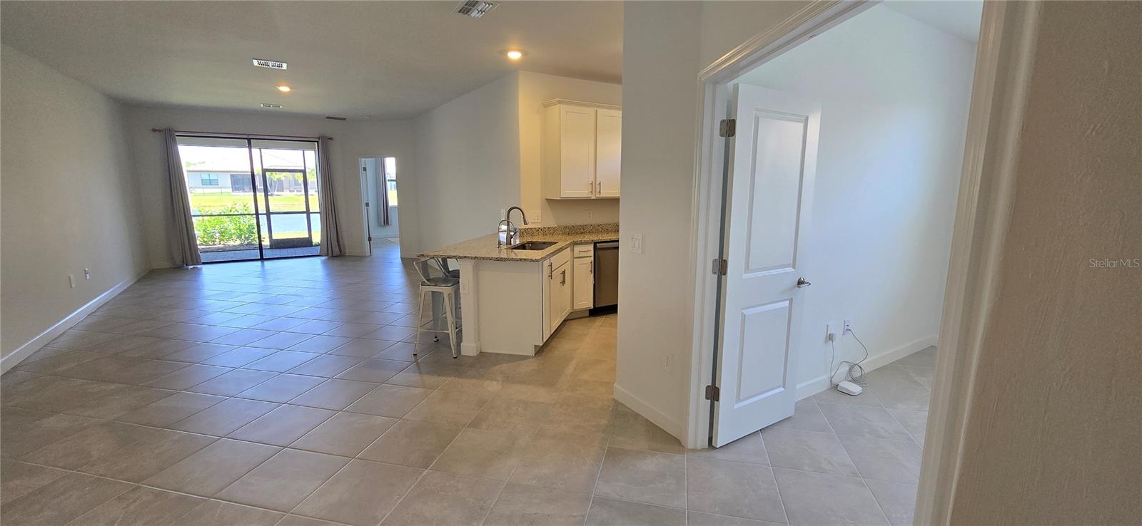 Image 6 of 26 For 5307 Crystal Harbor Cove