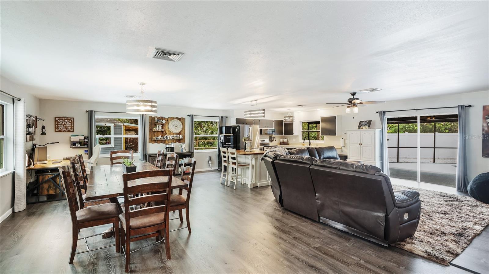 Image 13 of 40 For 3200 Spainwood Drive