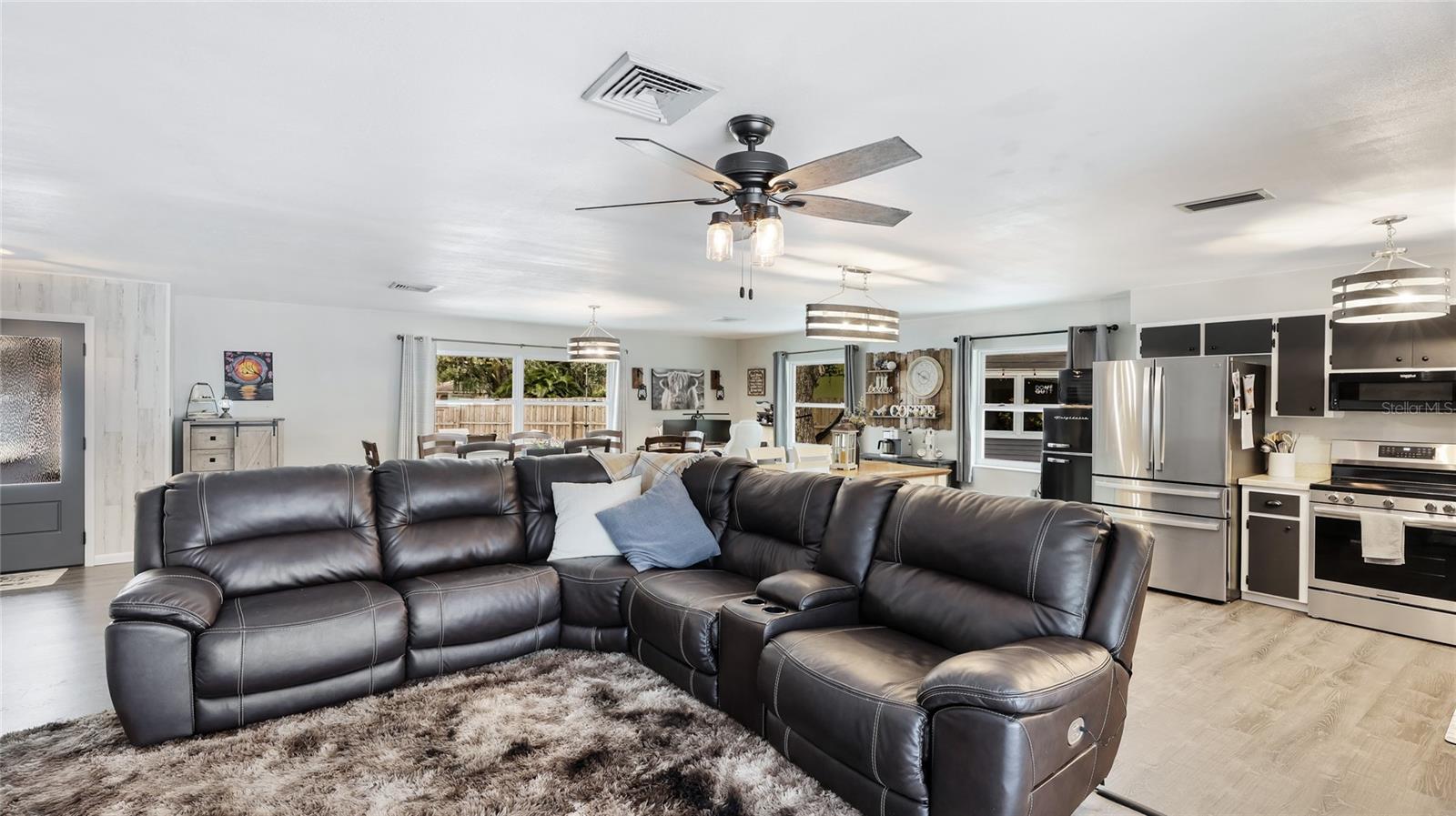 Image 15 of 40 For 3200 Spainwood Drive