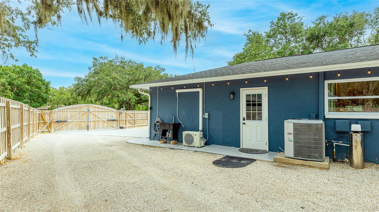 Image 33 of 40 For 3200 Spainwood Drive