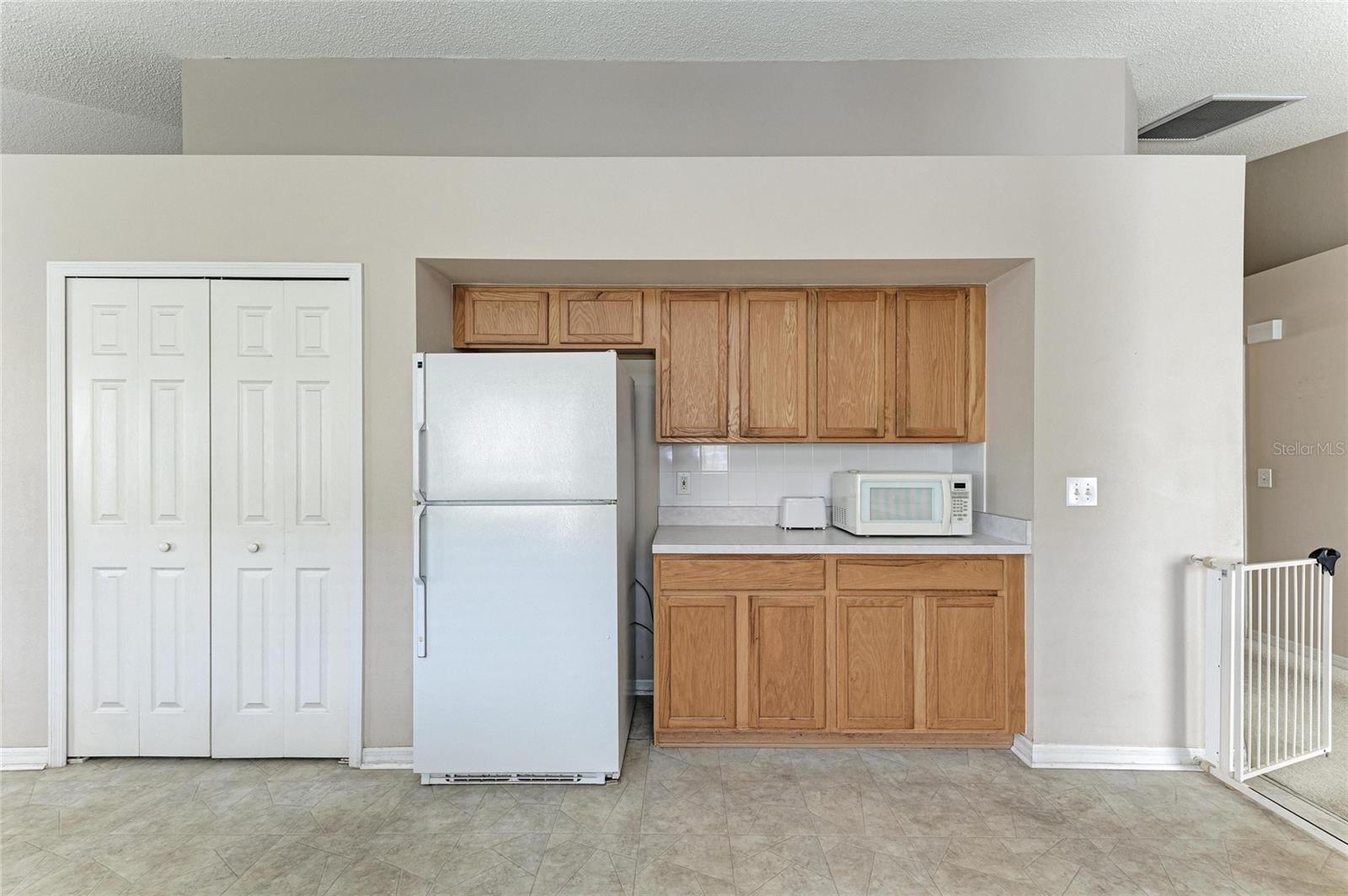 Image 18 of 66 For 4642 Runabout Way