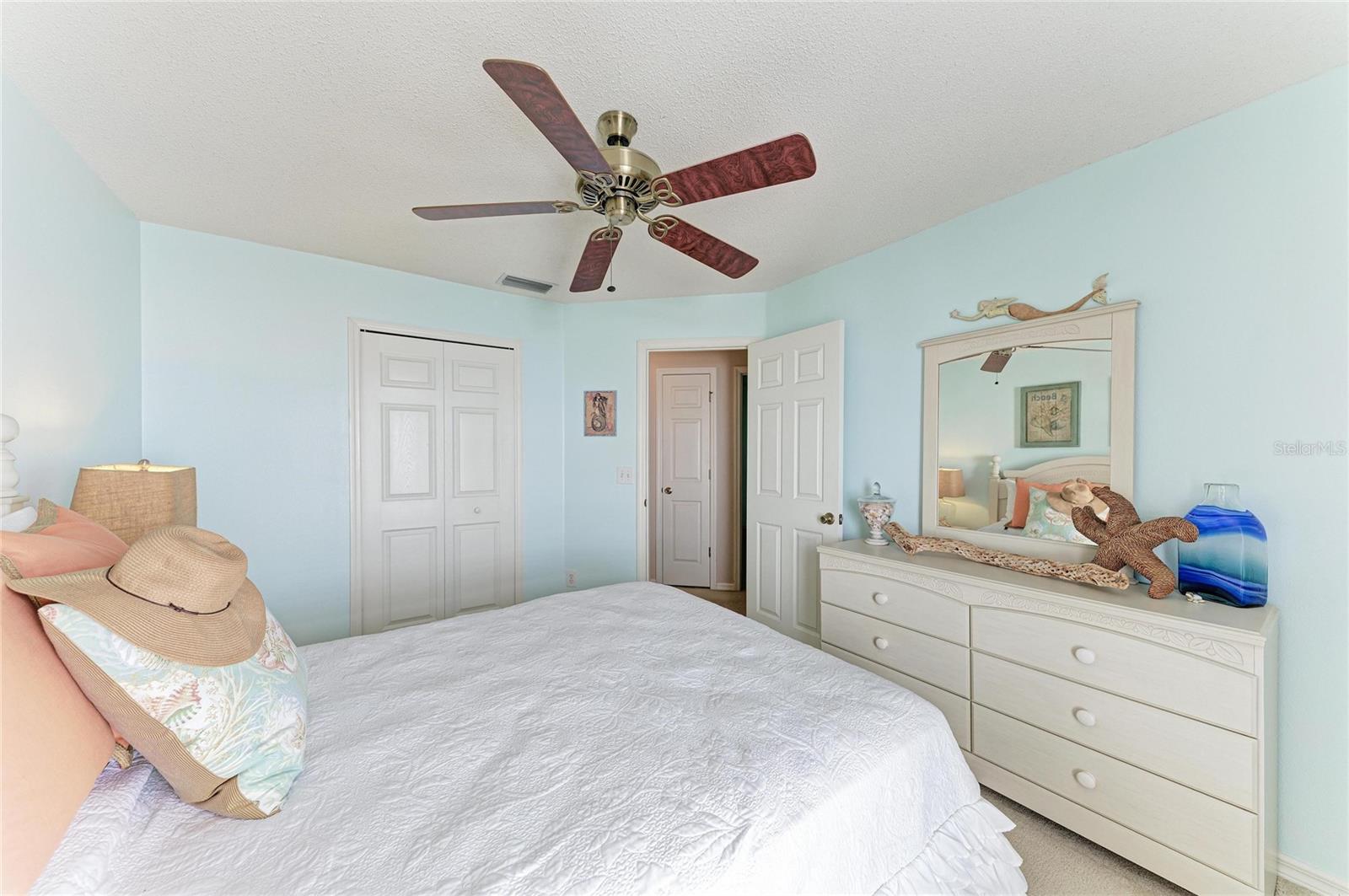 Image 34 of 66 For 4642 Runabout Way