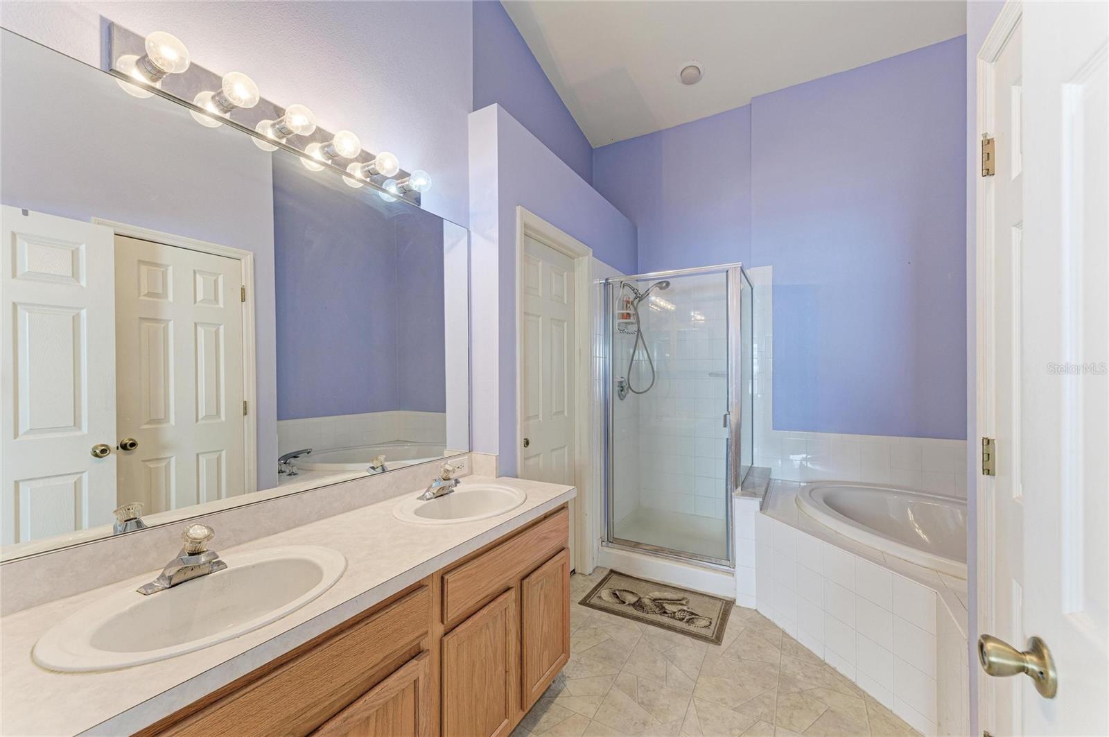 Image 41 of 66 For 4642 Runabout Way