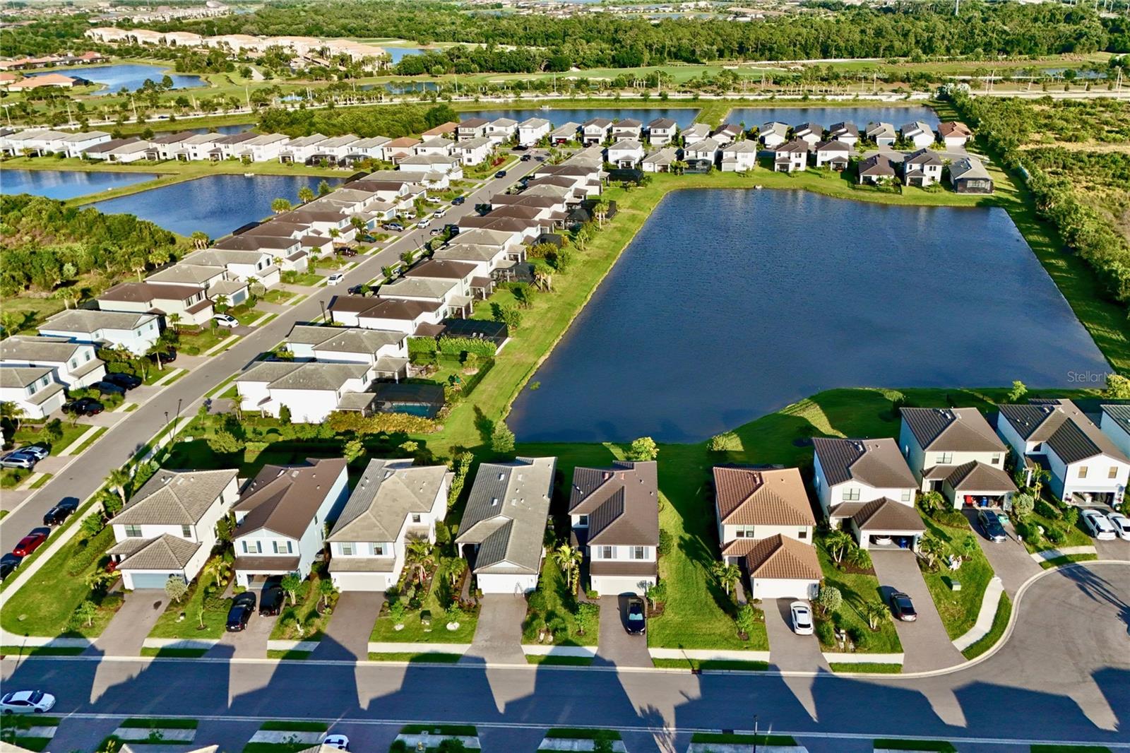 Image 10 of 77 For 6111 Bluestar Court