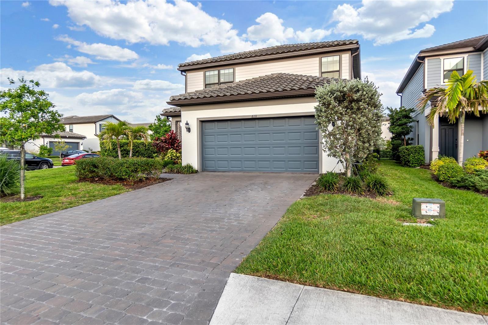 Image 15 of 77 For 6111 Bluestar Court