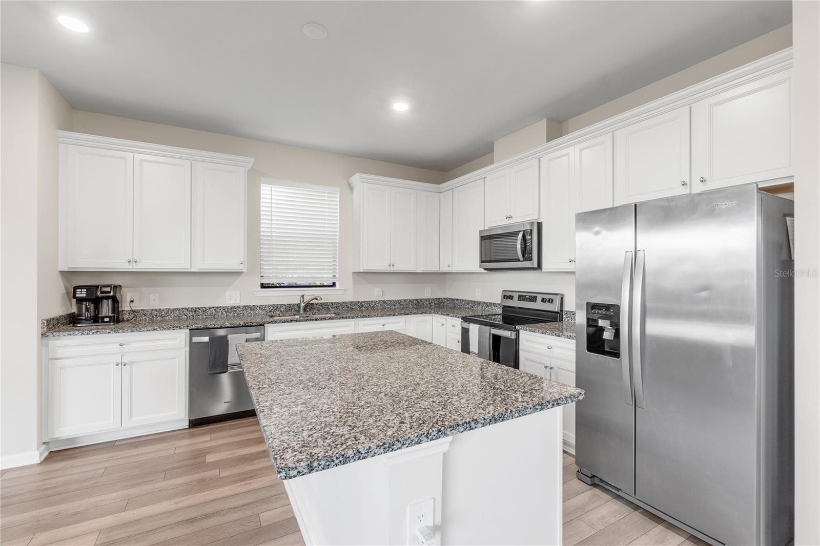 Image 33 of 77 For 6111 Bluestar Court