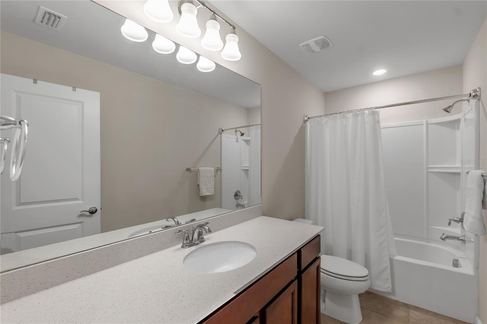 Image 48 of 77 For 6111 Bluestar Court
