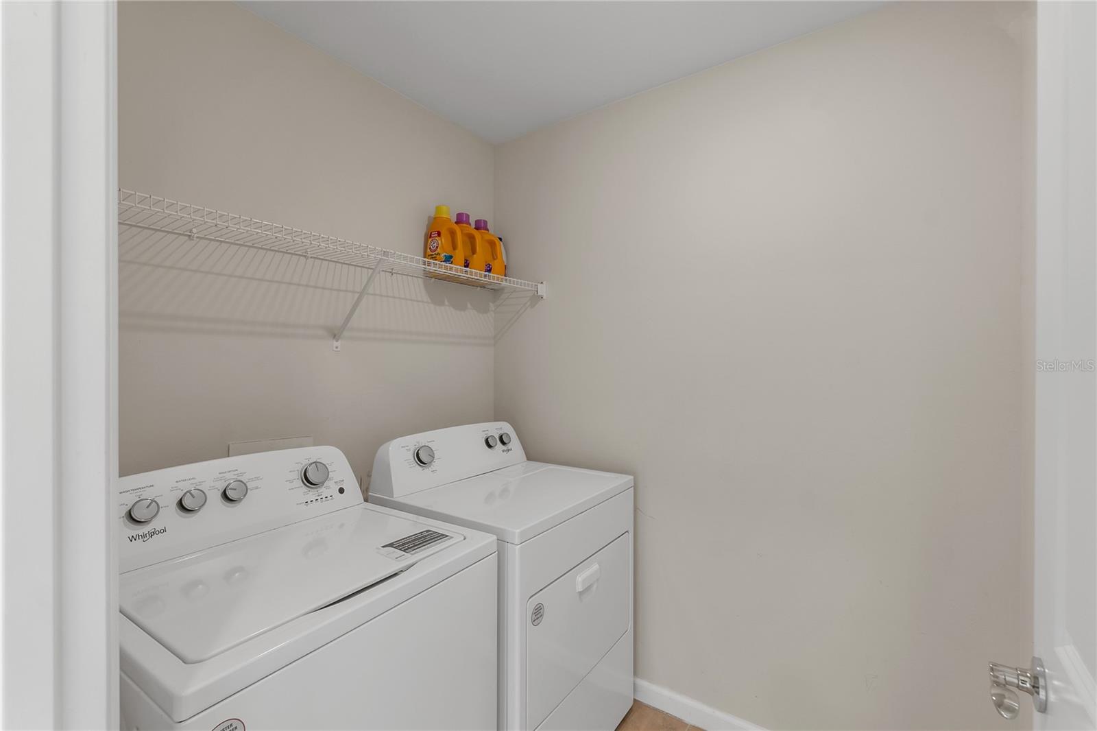 Image 52 of 77 For 6111 Bluestar Court