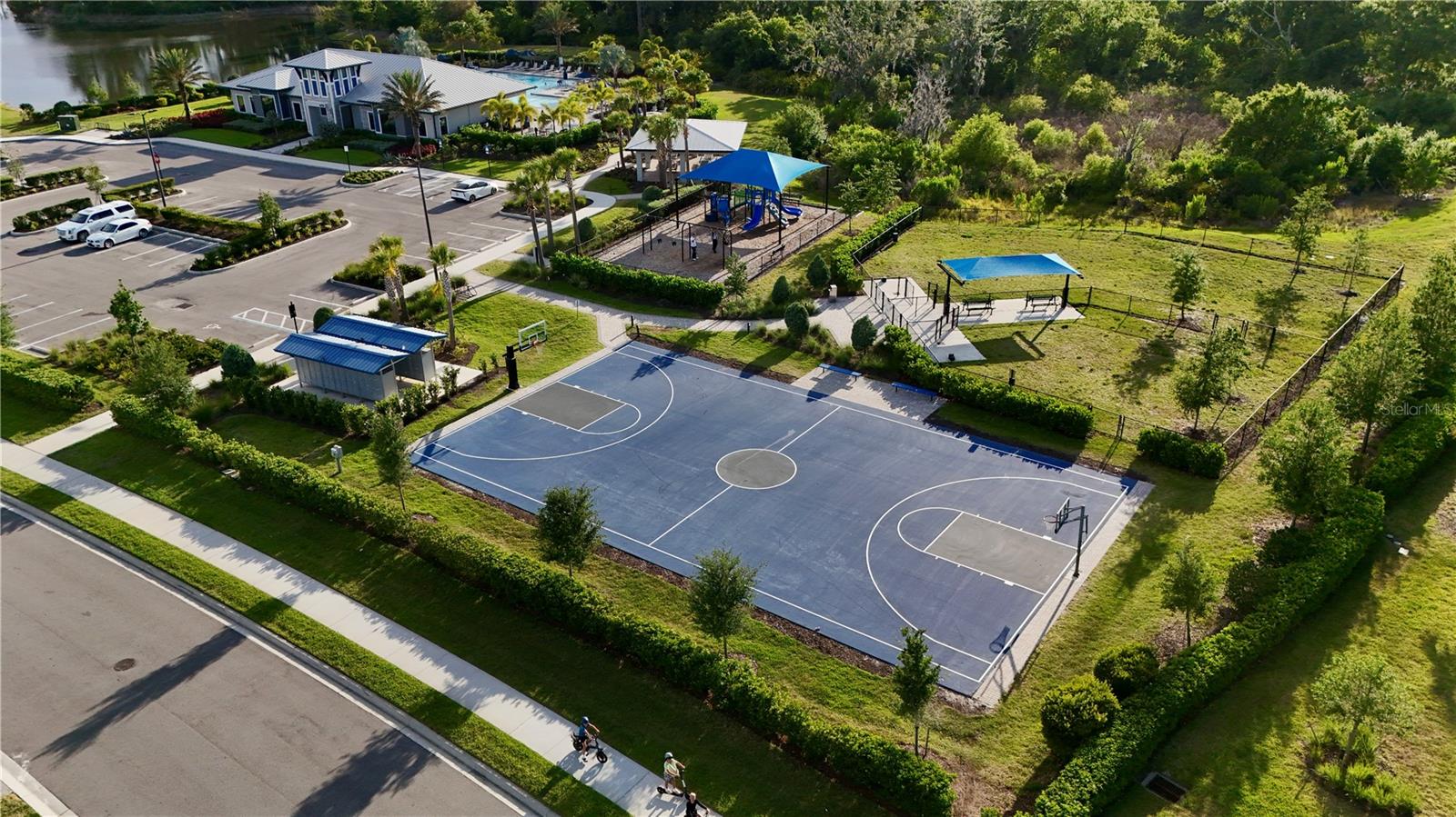 Image 67 of 77 For 6111 Bluestar Court