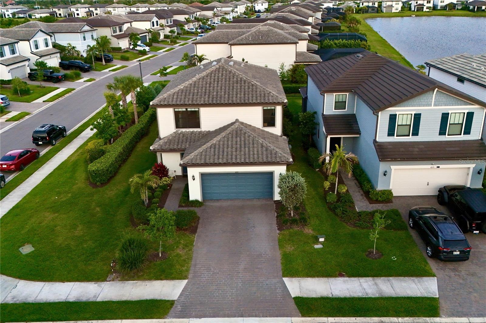 Image 7 of 77 For 6111 Bluestar Court