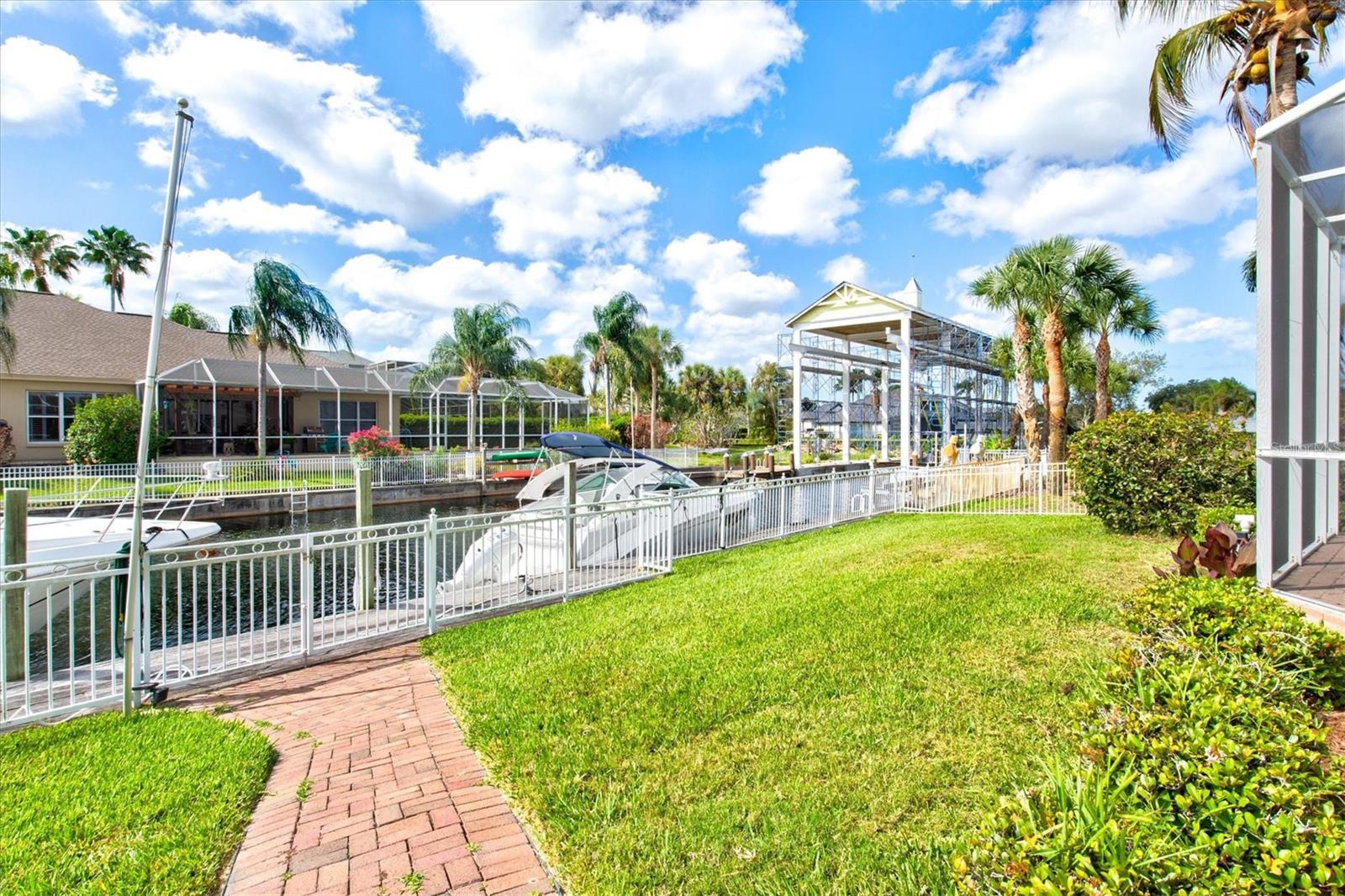 Image 76 of 100 For 4714 Mainsail Drive
