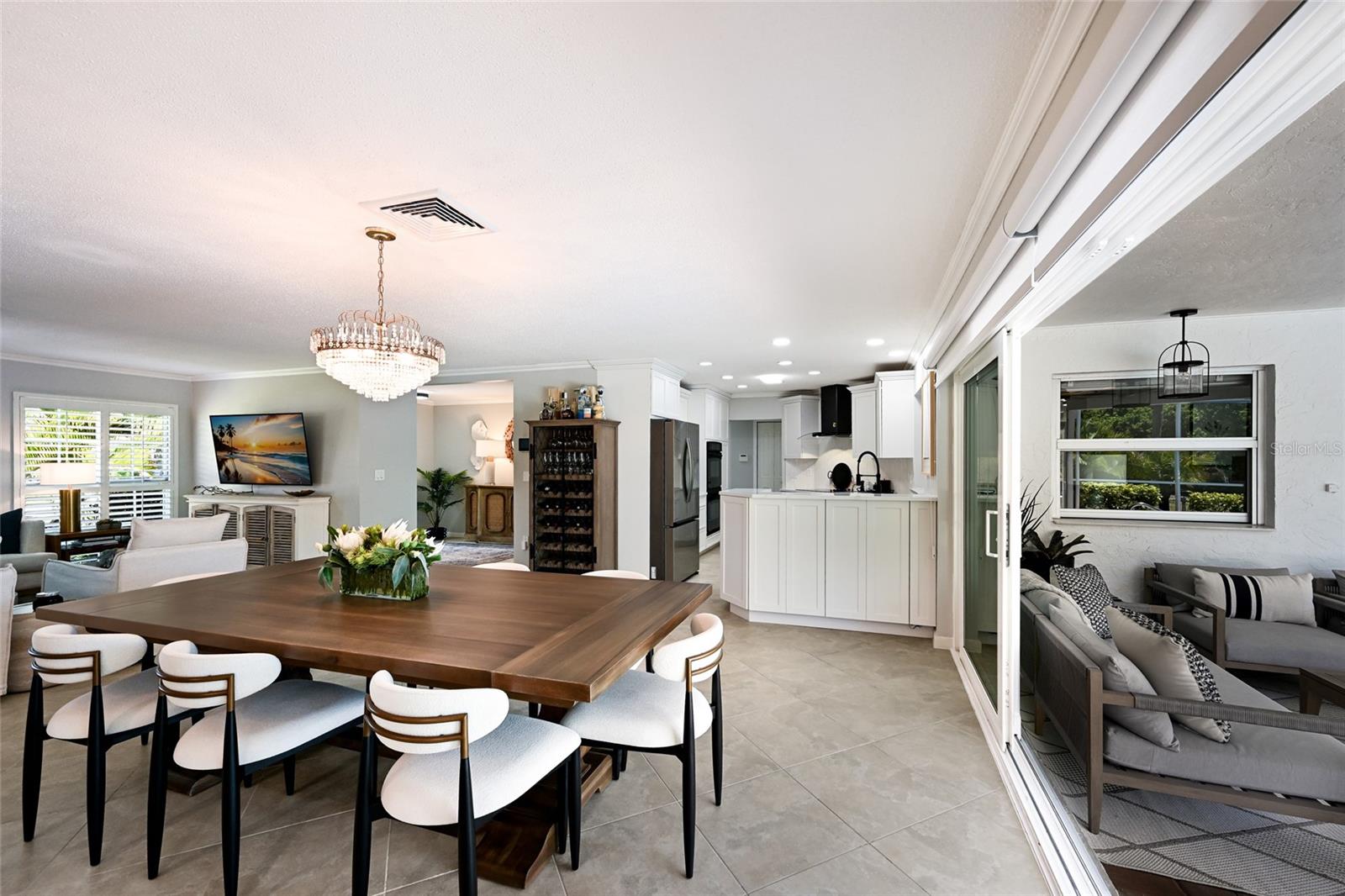 Listing photo id 8 for 430 Bird Key Drive