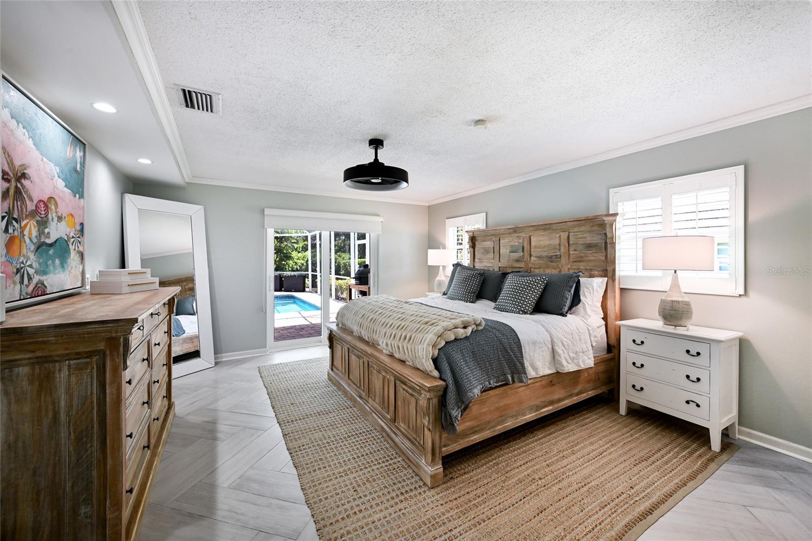 Listing photo id 18 for 430 Bird Key Drive