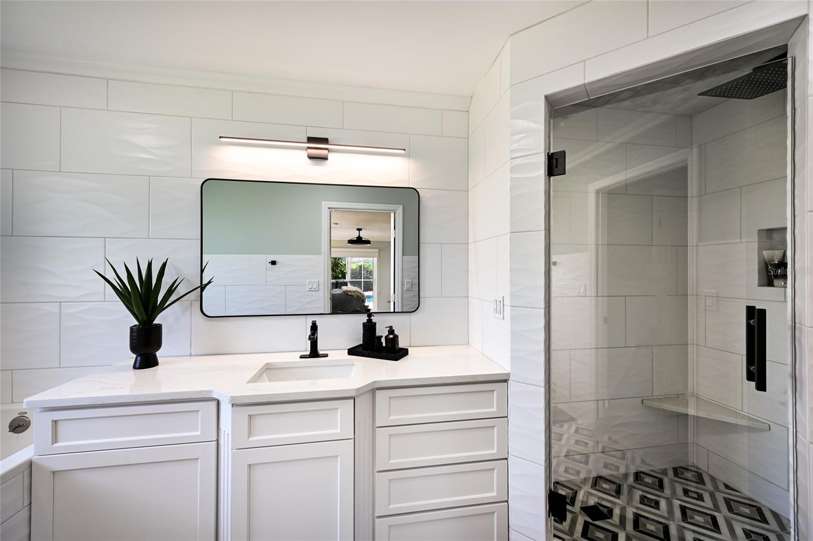 Listing photo id 20 for 430 Bird Key Drive