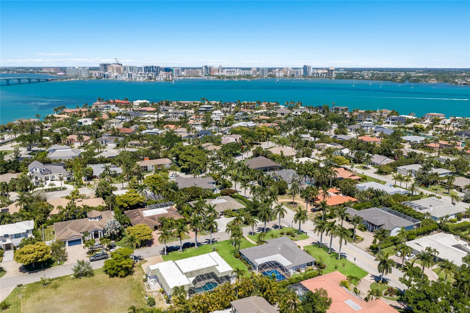 Listing photo id 41 for 430 Bird Key Drive