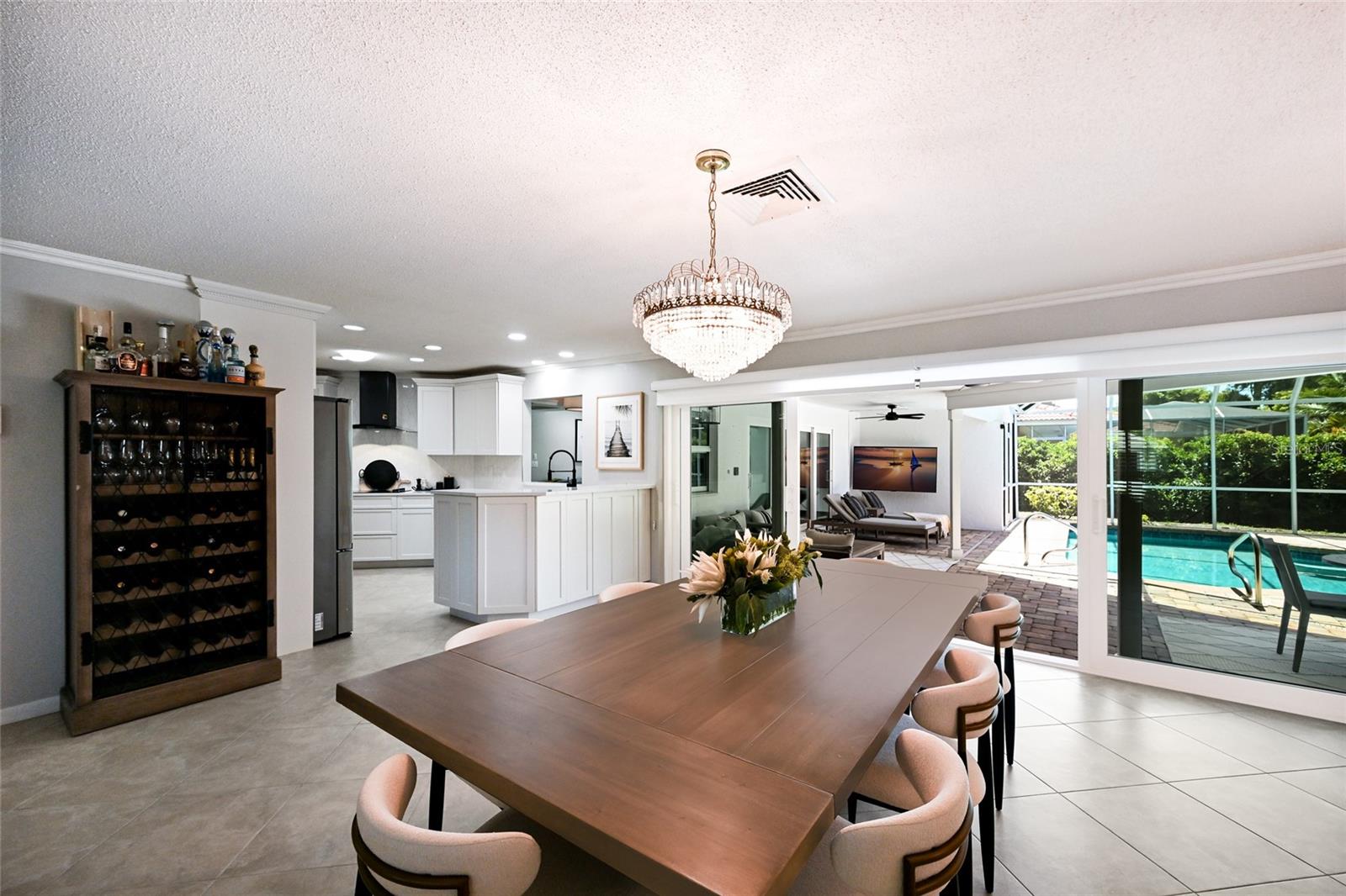 Listing photo id 7 for 430 Bird Key Drive