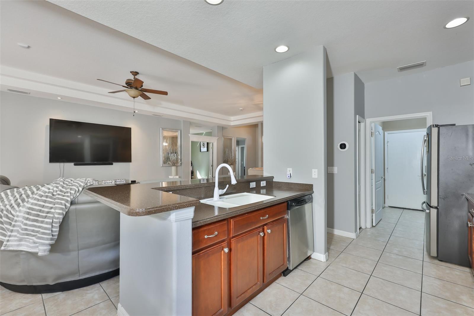 Image 11 of 36 For 6232 French Creek Court