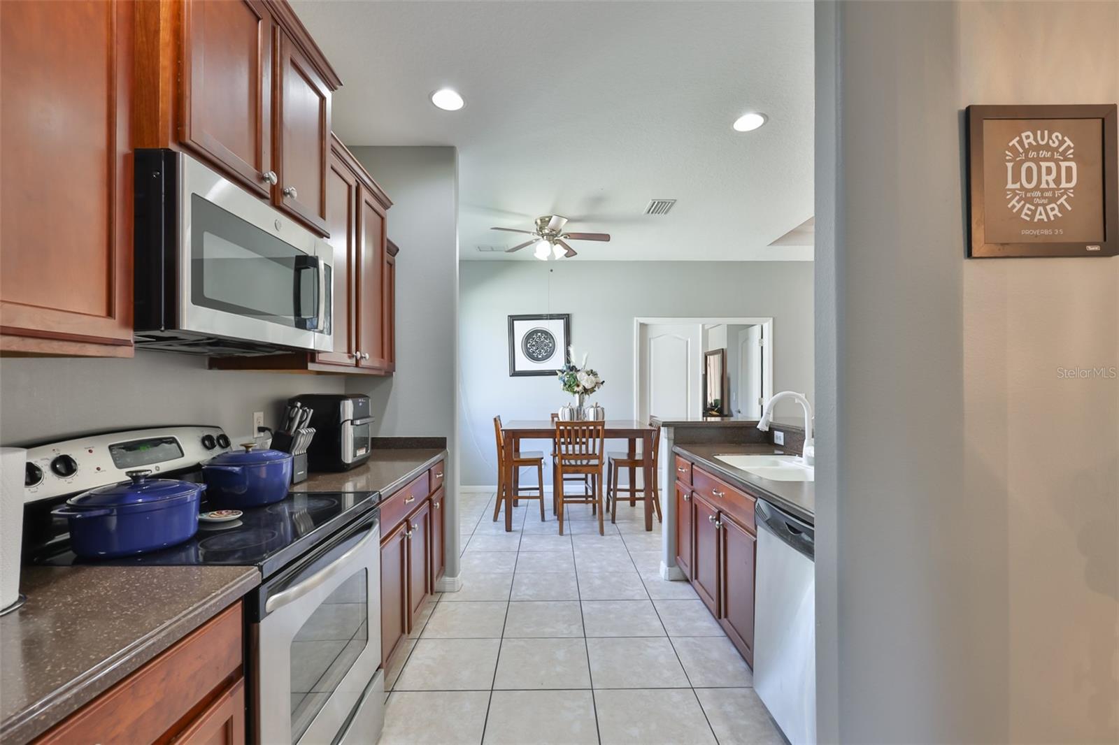 Image 12 of 36 For 6232 French Creek Court