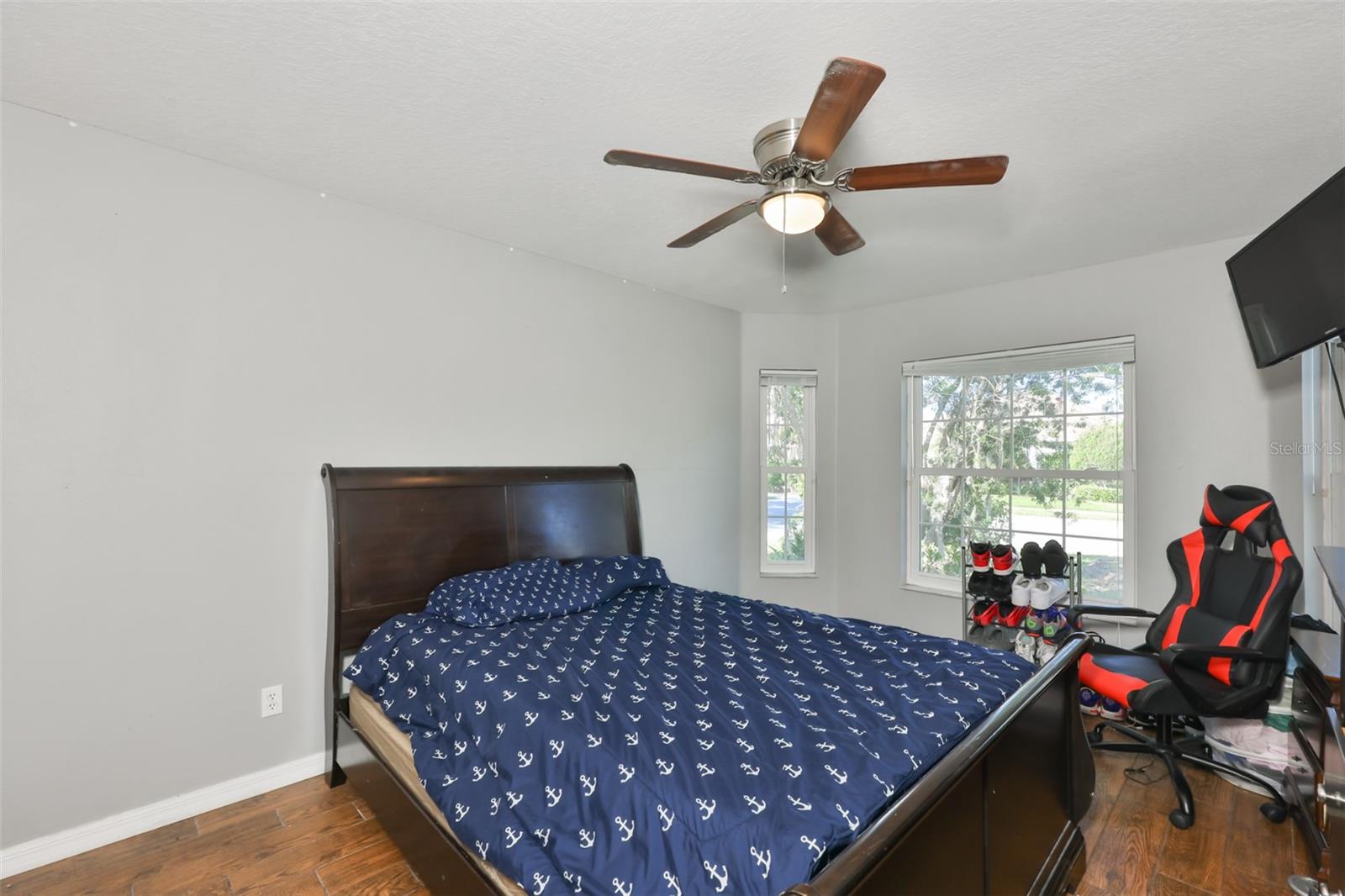 Image 21 of 36 For 6232 French Creek Court