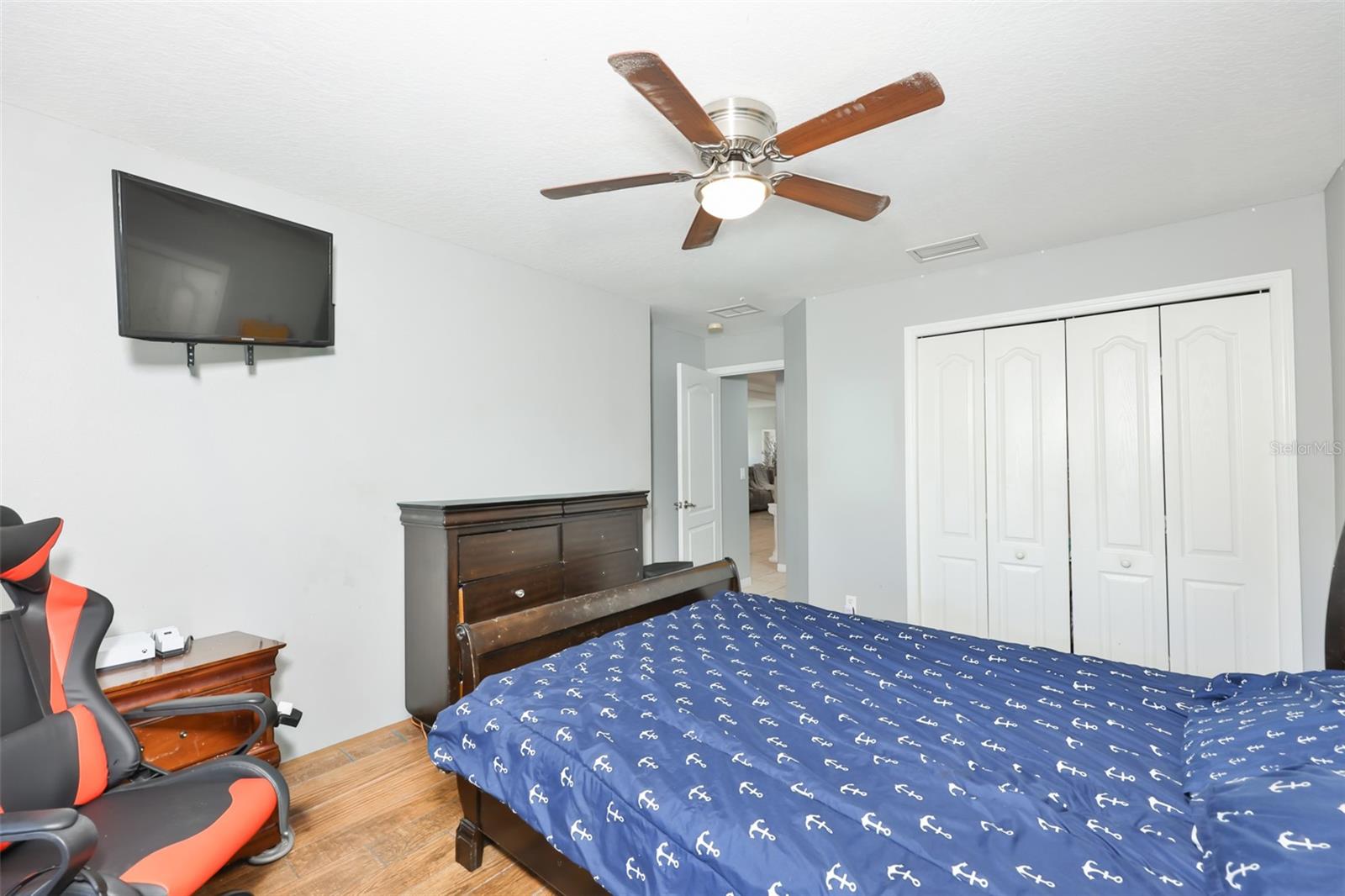 Image 22 of 36 For 6232 French Creek Court