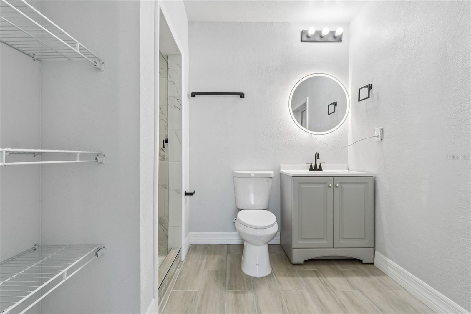 Image 24 of 79 For 2309 21st Avenue W