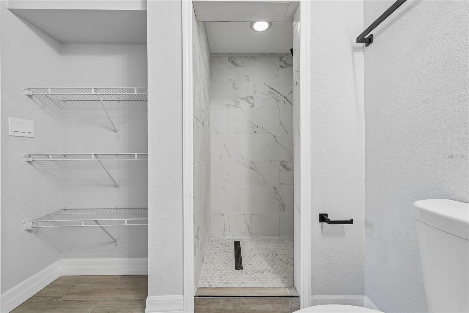 Image 25 of 79 For 2309 21st Avenue W