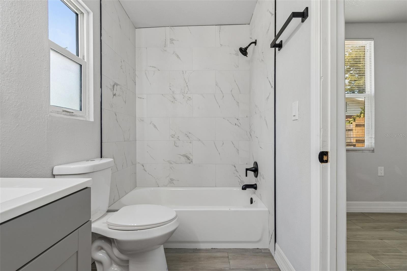 Image 45 of 79 For 2309 21st Avenue W