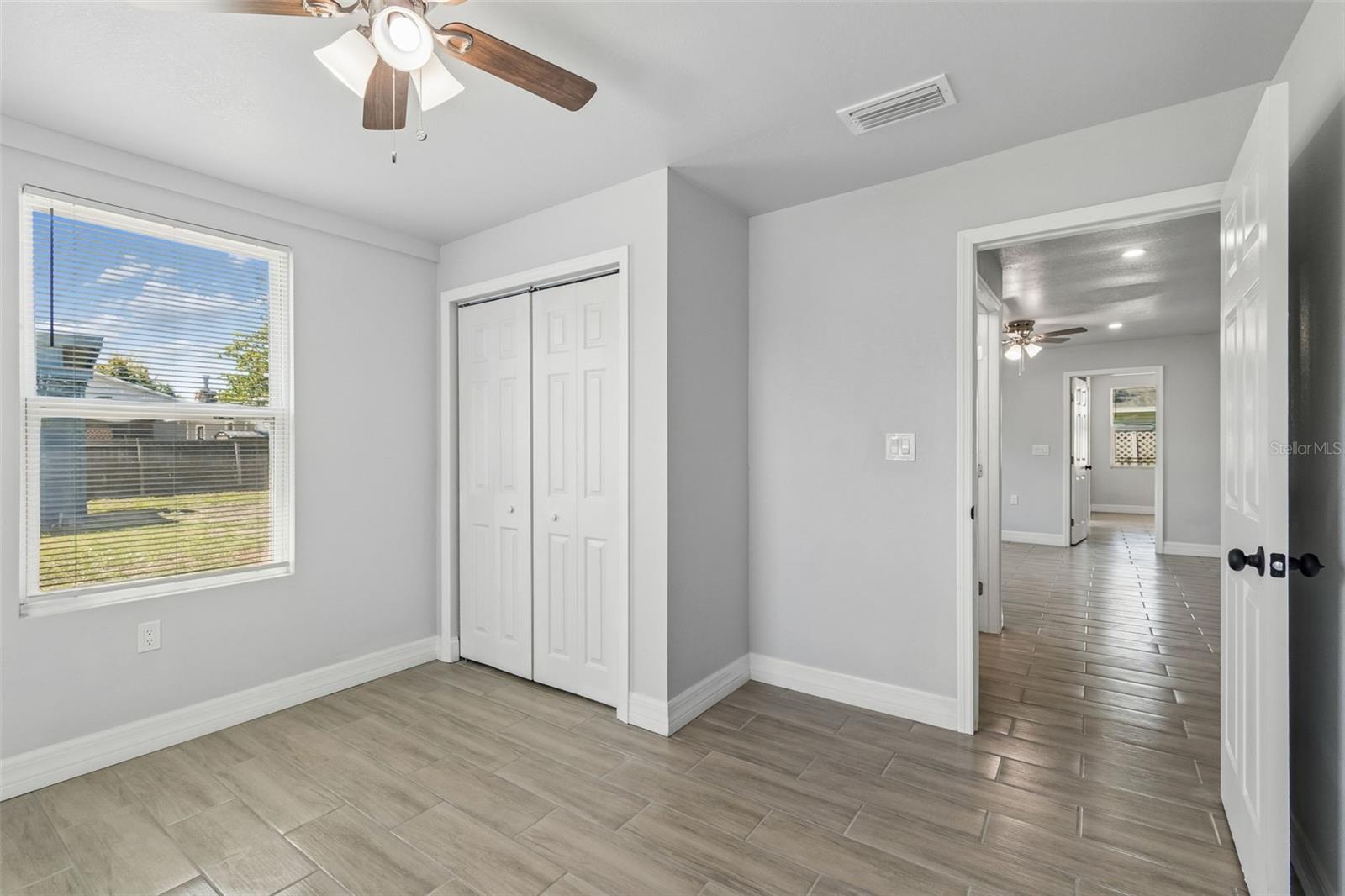 Image 50 of 79 For 2309 21st Avenue W