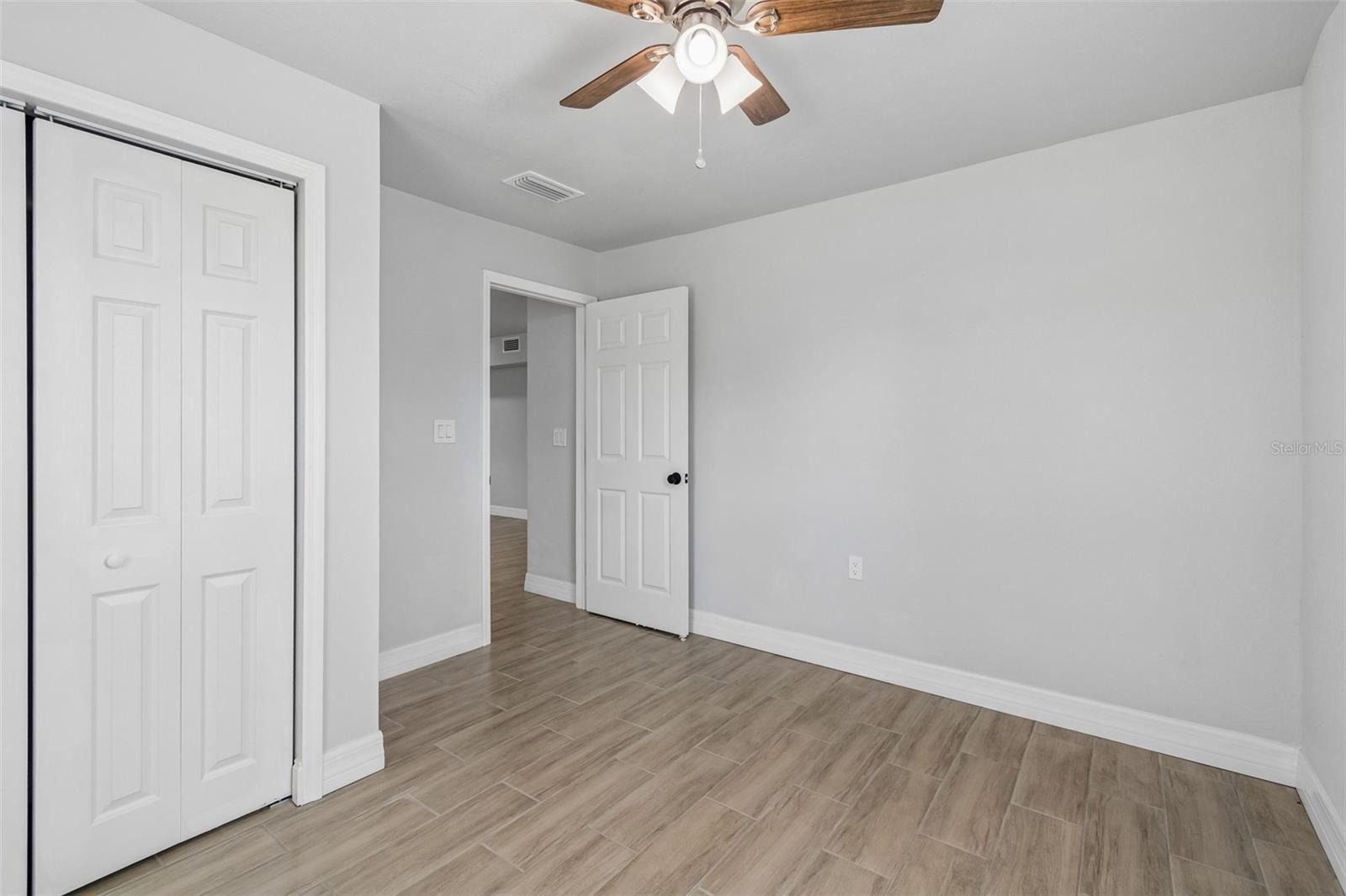 Image 51 of 79 For 2309 21st Avenue W